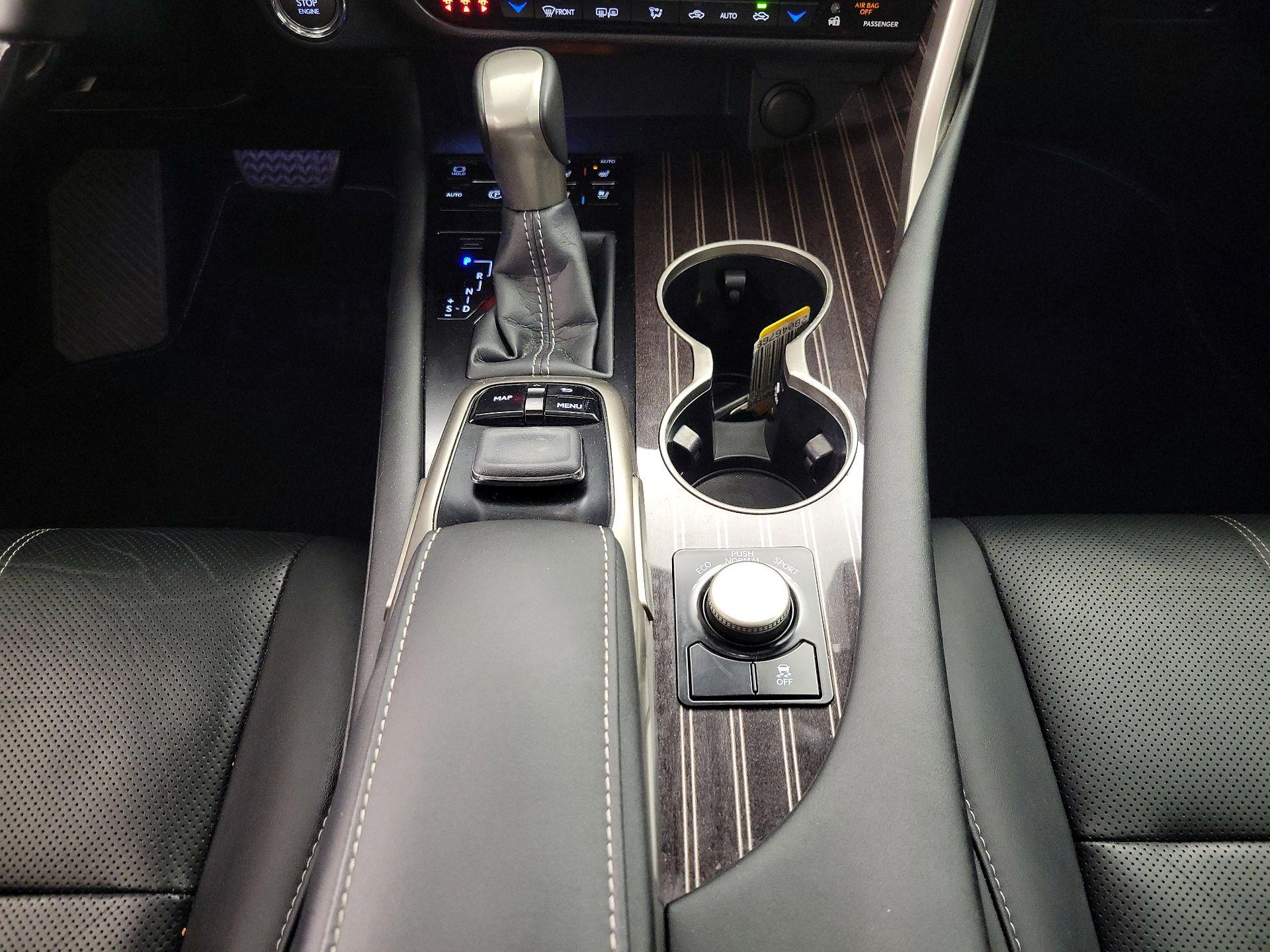 Thumbnail: 2017 Lexus RX - 18