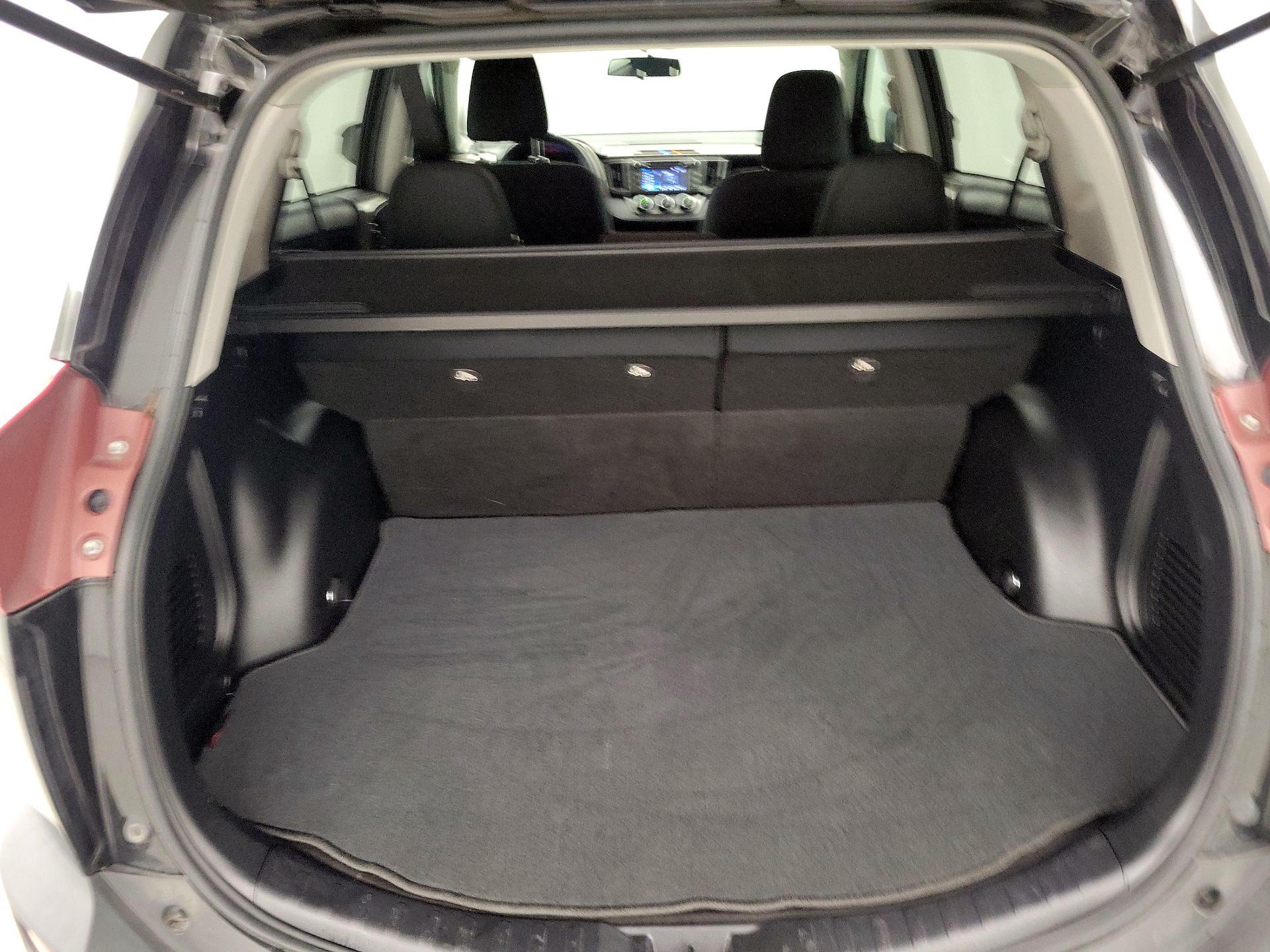 Thumbnail: 2015 Toyota RAV4 - 20