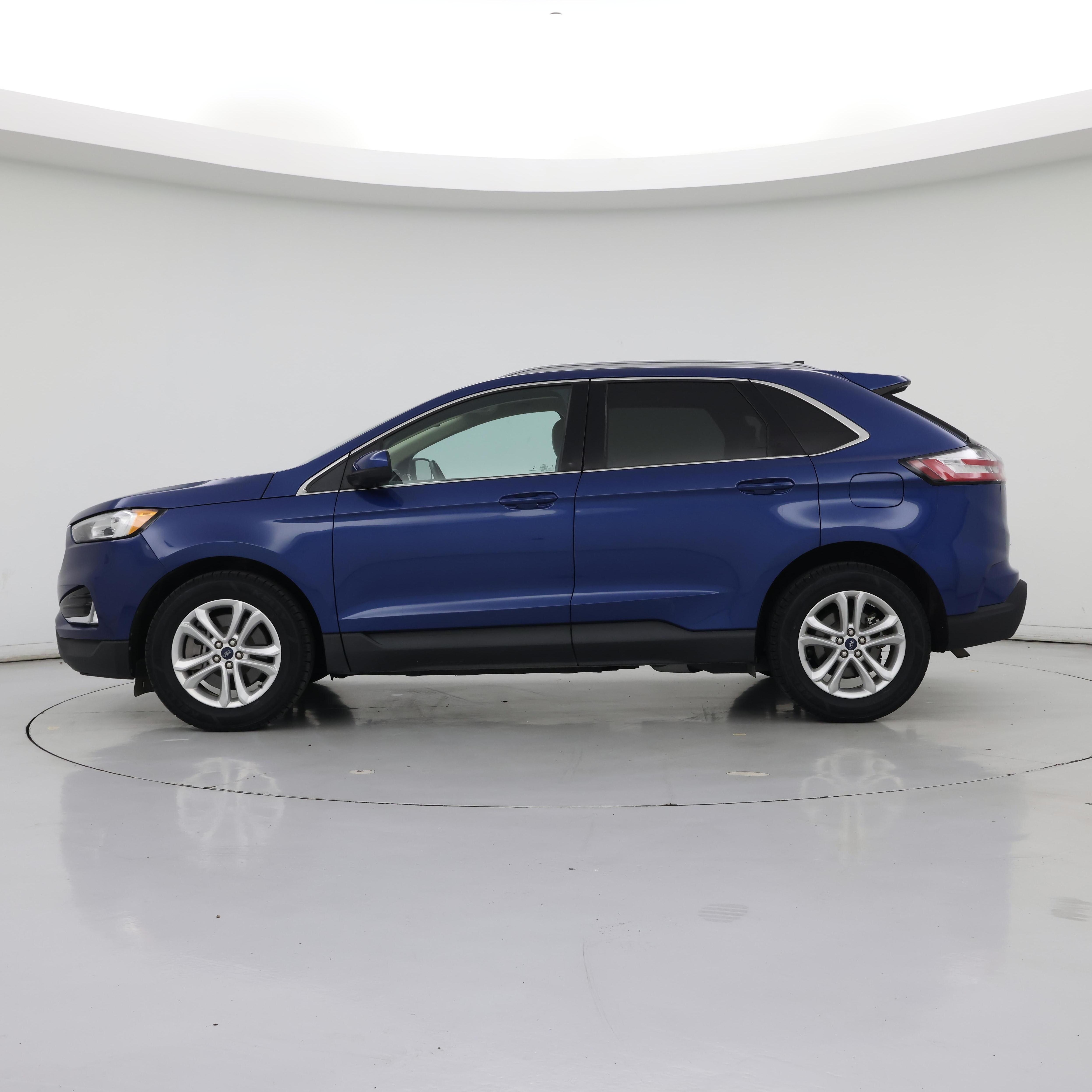 Thumbnail: 2021 Ford Edge - 3