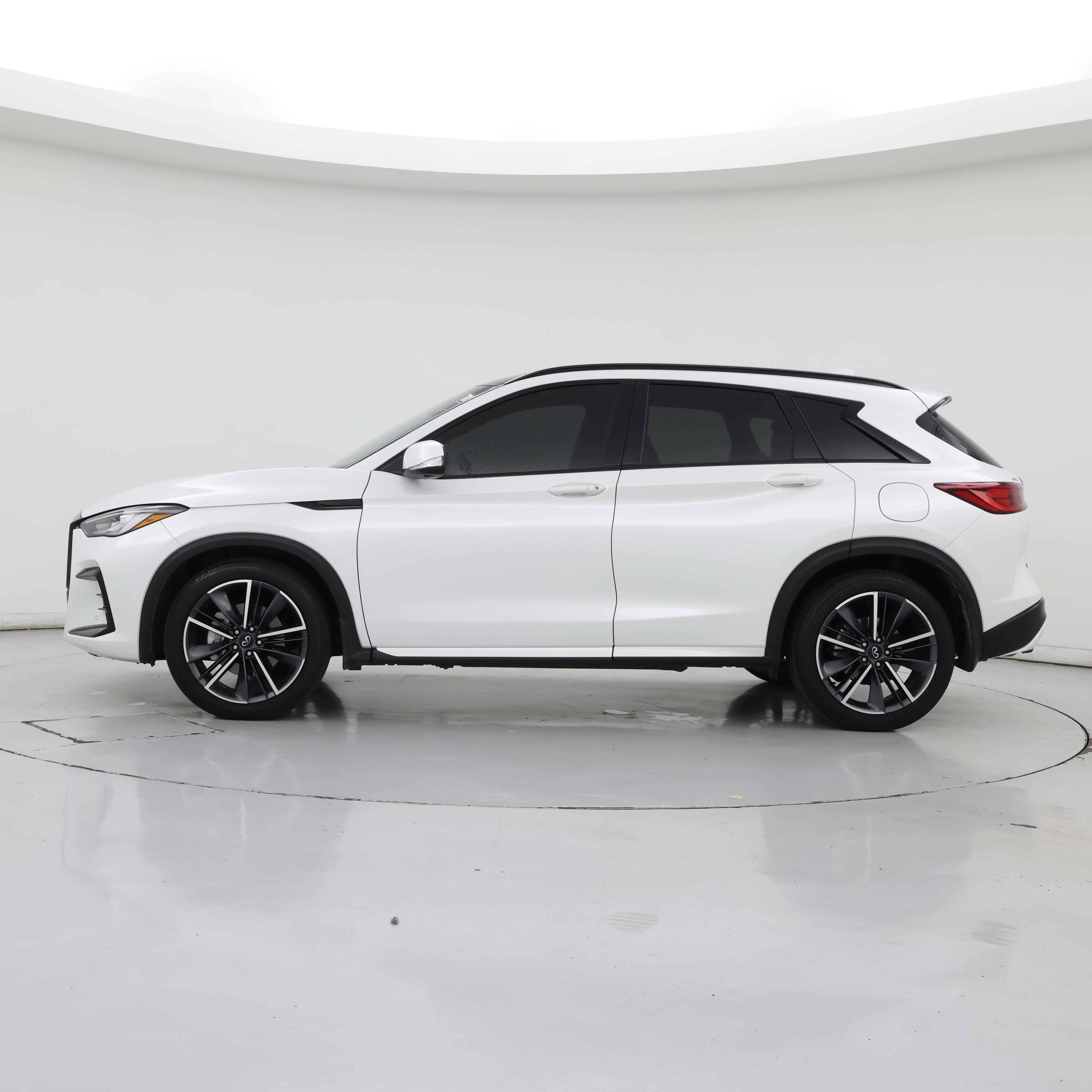 Thumbnail: 2024 INFINITI QX50 - 3