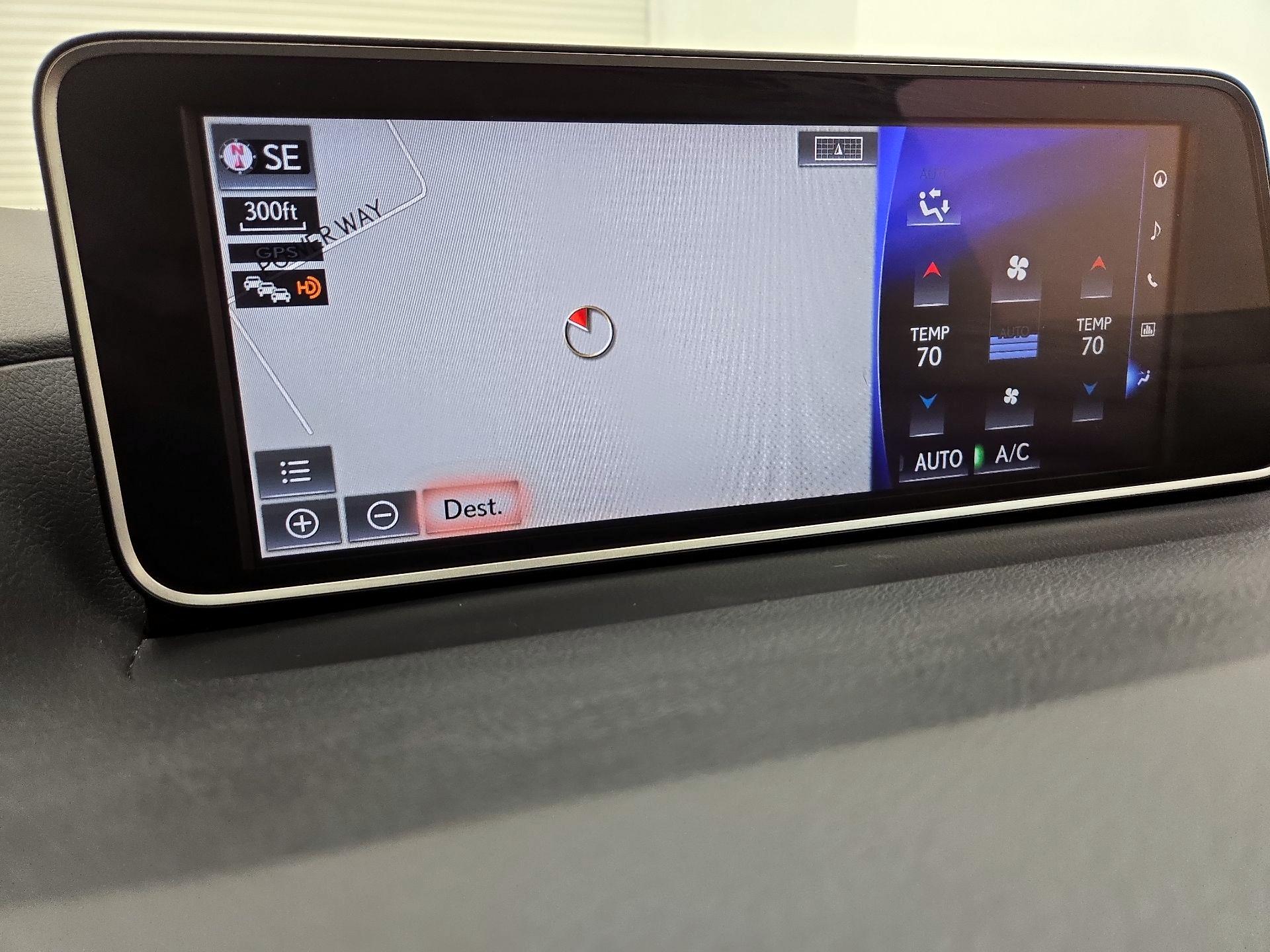 Thumbnail: 2018 Lexus RX - 13