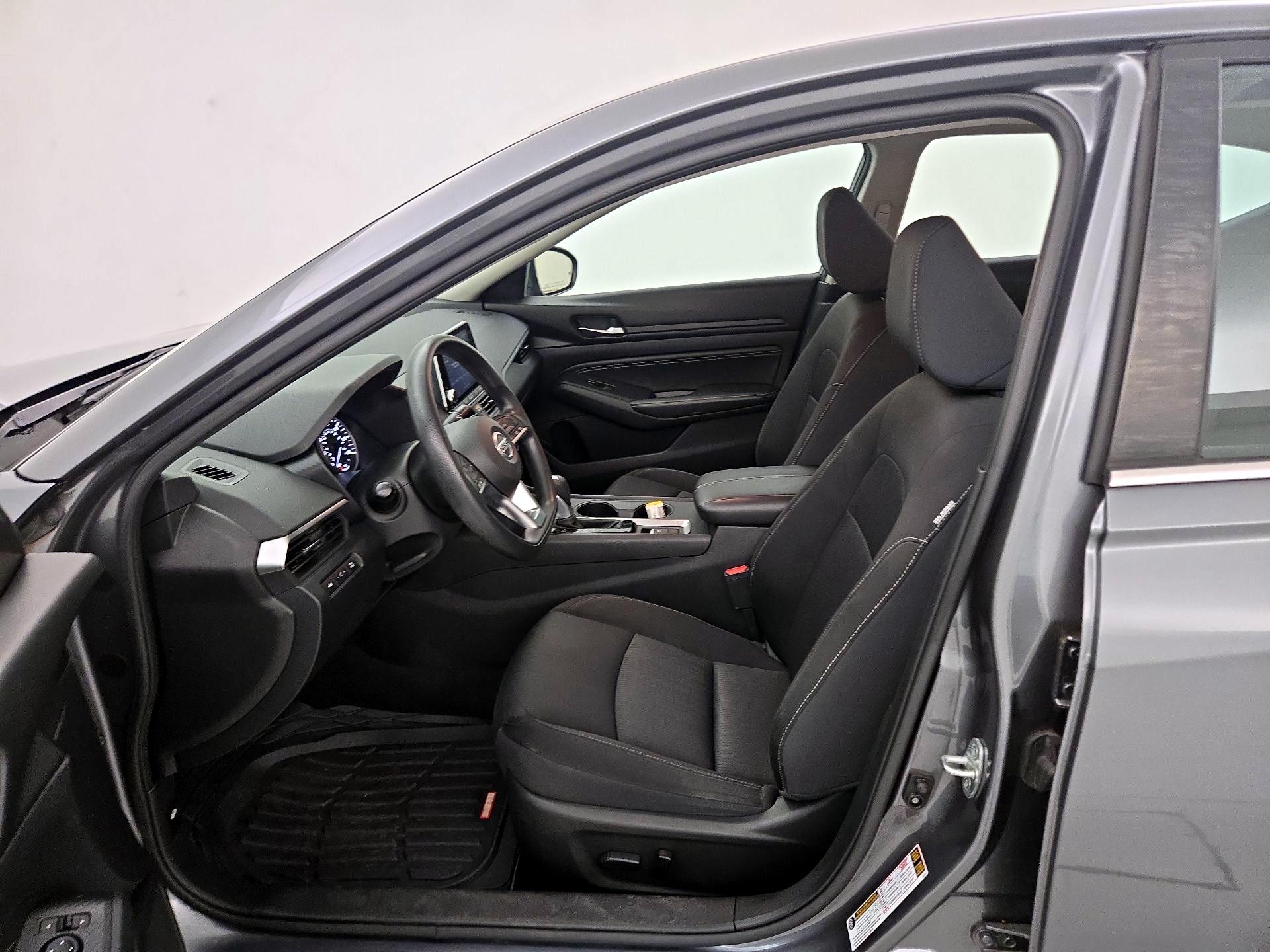 Thumbnail: 2020 Nissan Altima - 11