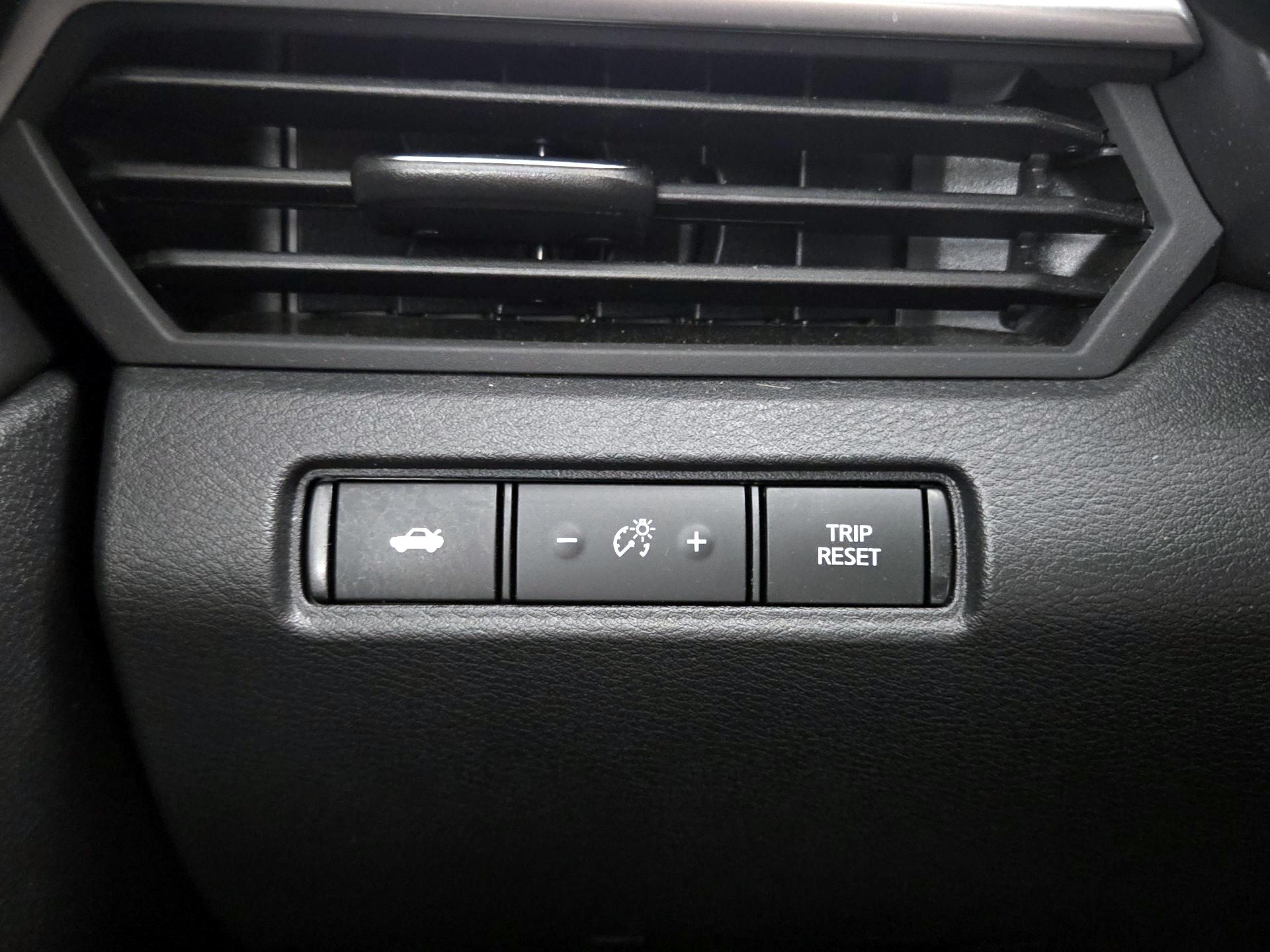 Thumbnail: 2020 Nissan Altima - 13