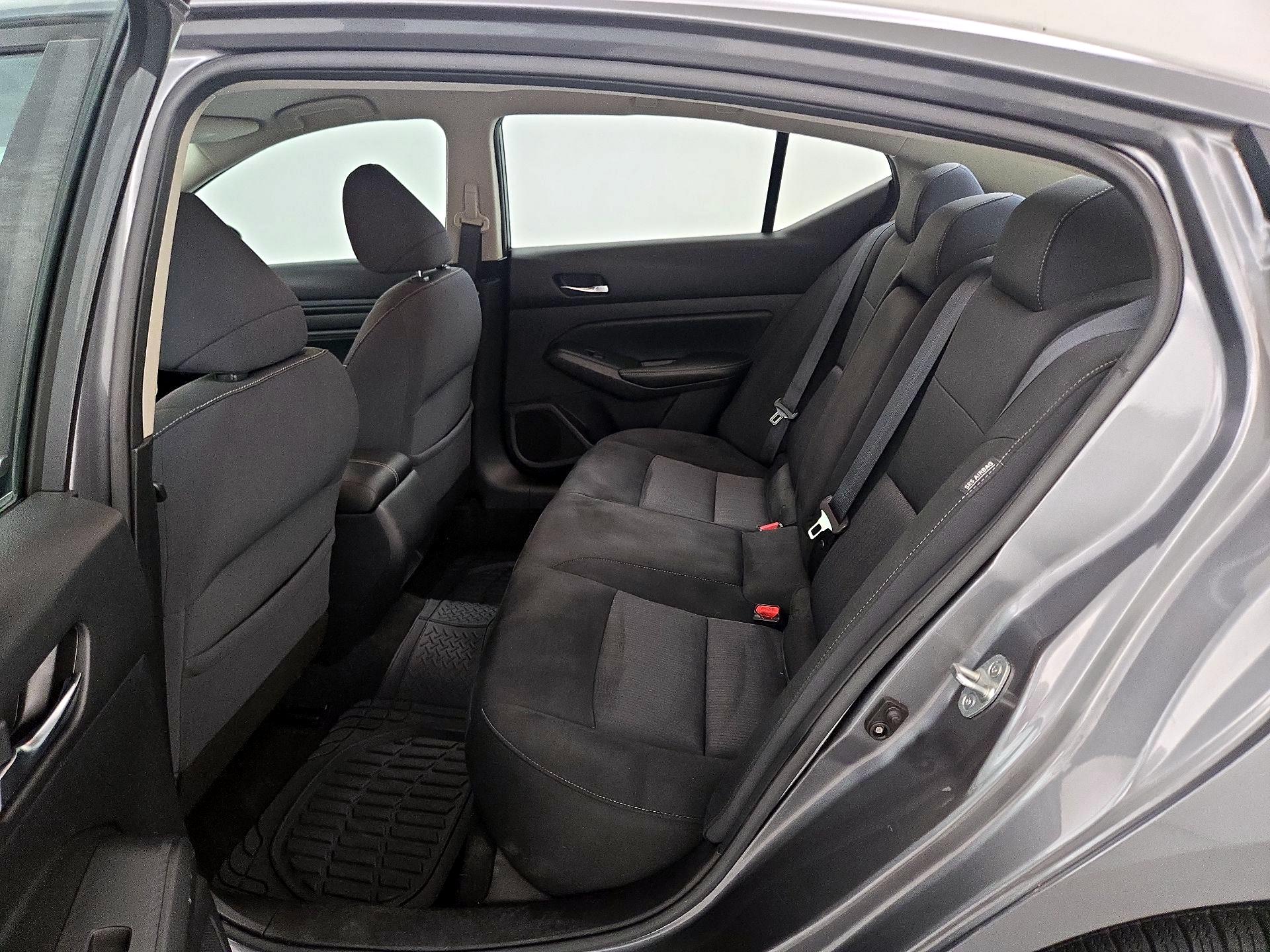 Thumbnail: 2020 Nissan Altima - 19