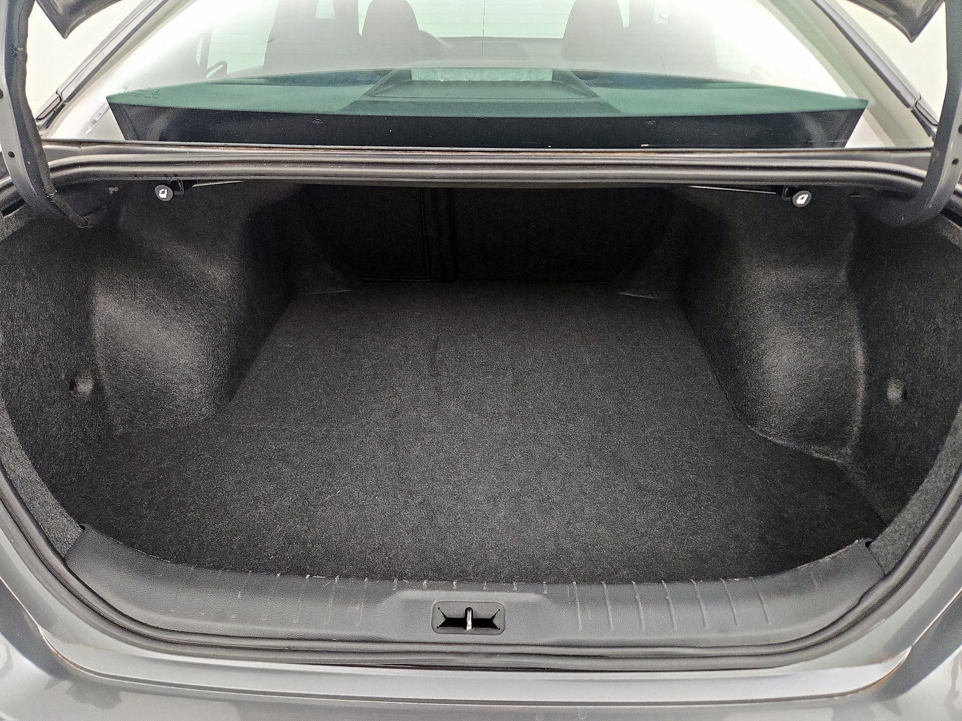 Thumbnail: 2020 Nissan Altima - 20