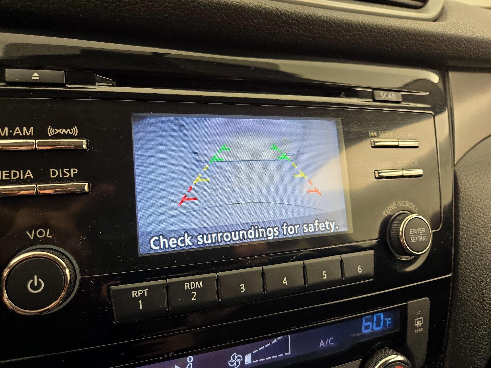 Thumbnail: 2015 Nissan Rogue - 14