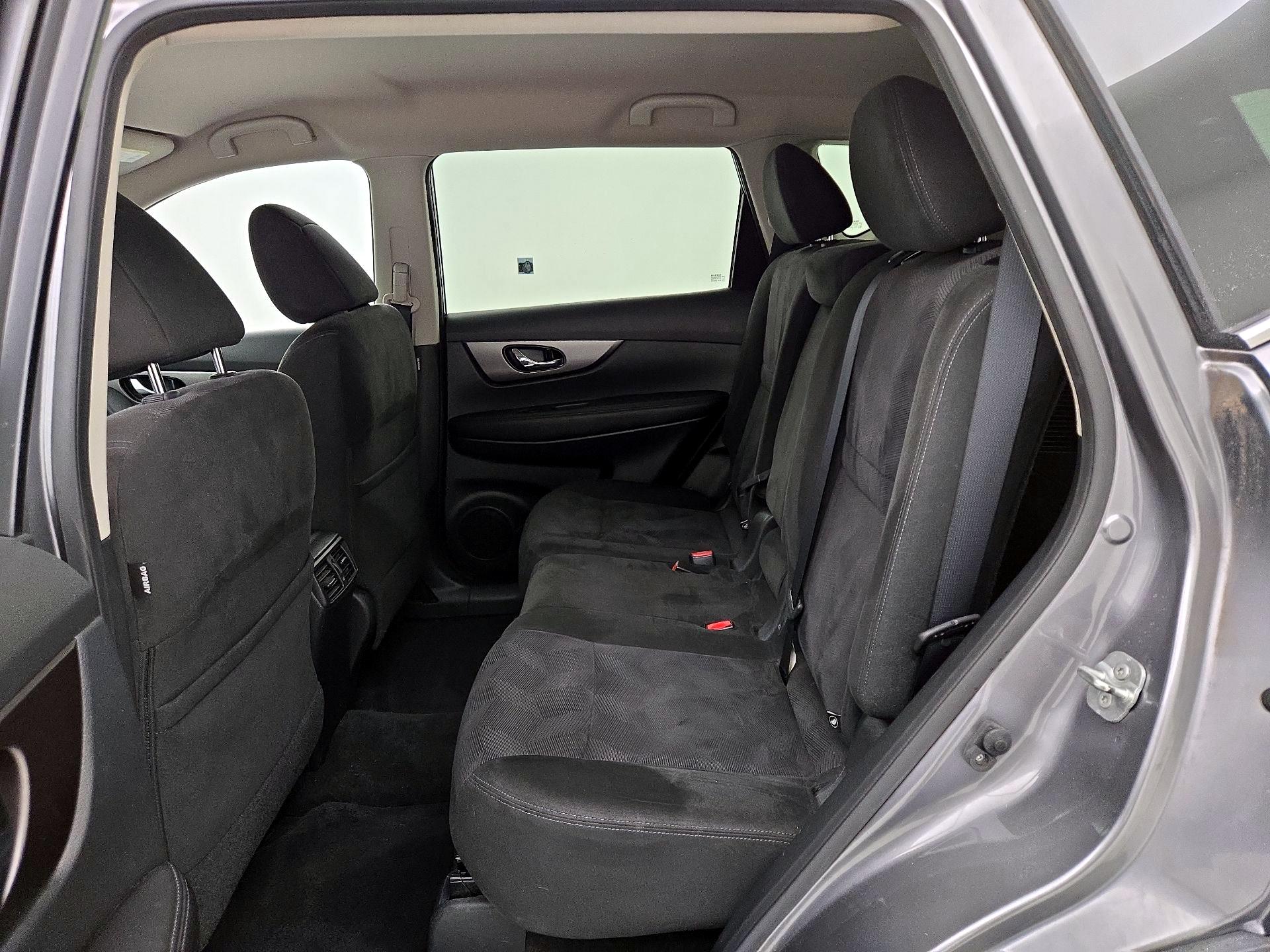 Thumbnail: 2015 Nissan Rogue - 19