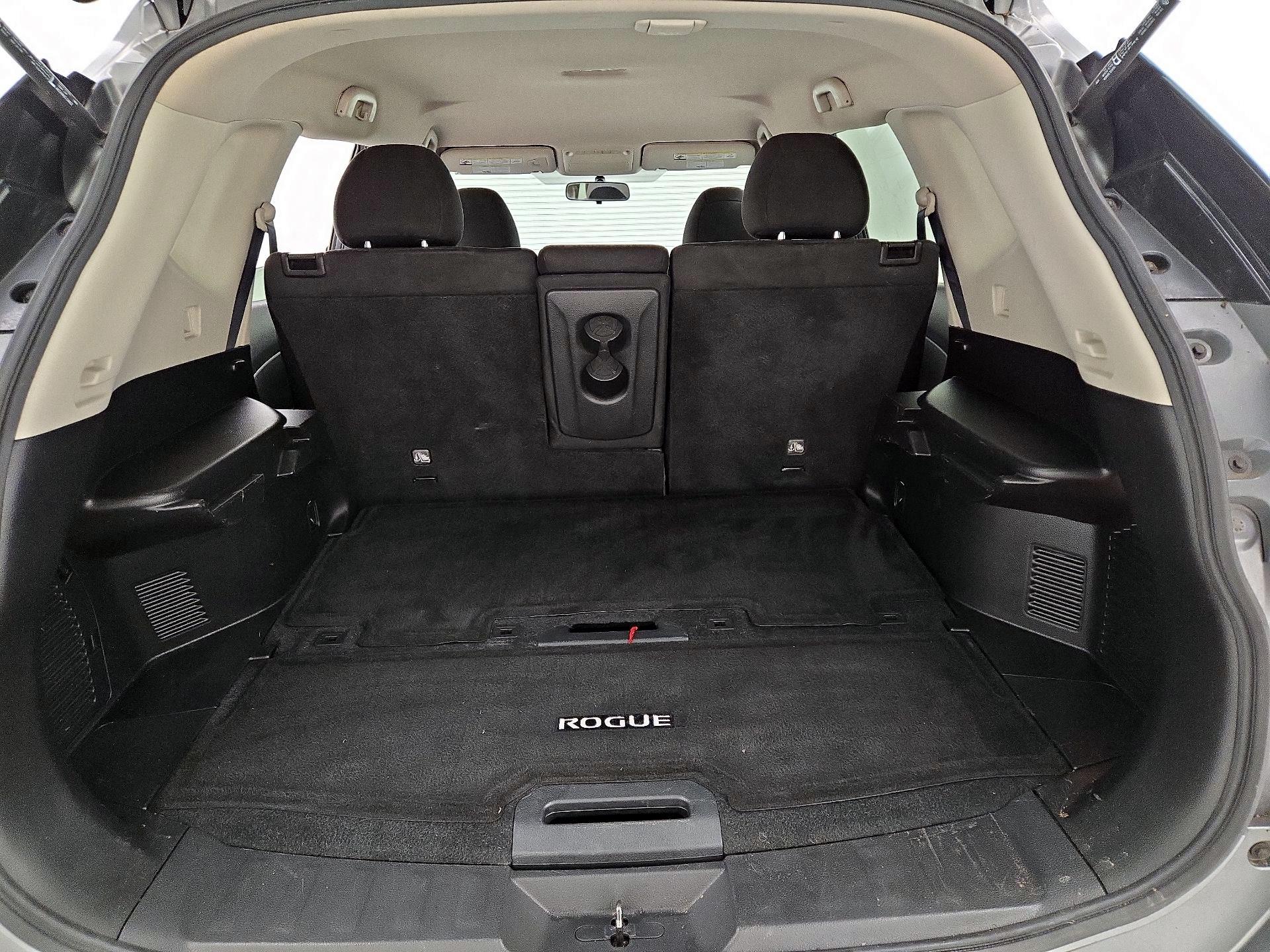 Thumbnail: 2015 Nissan Rogue - 20