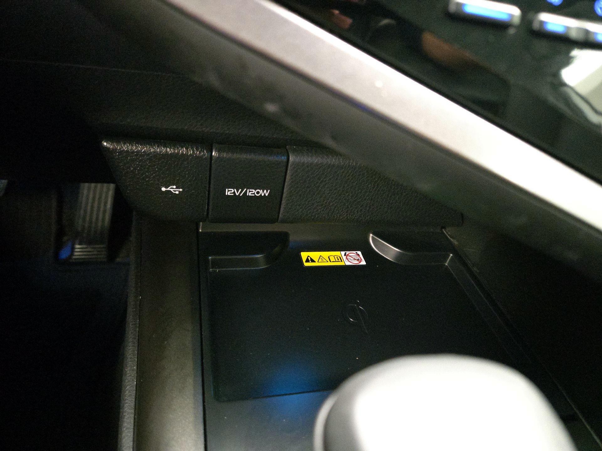 Thumbnail: 2024 Toyota Camry - 18