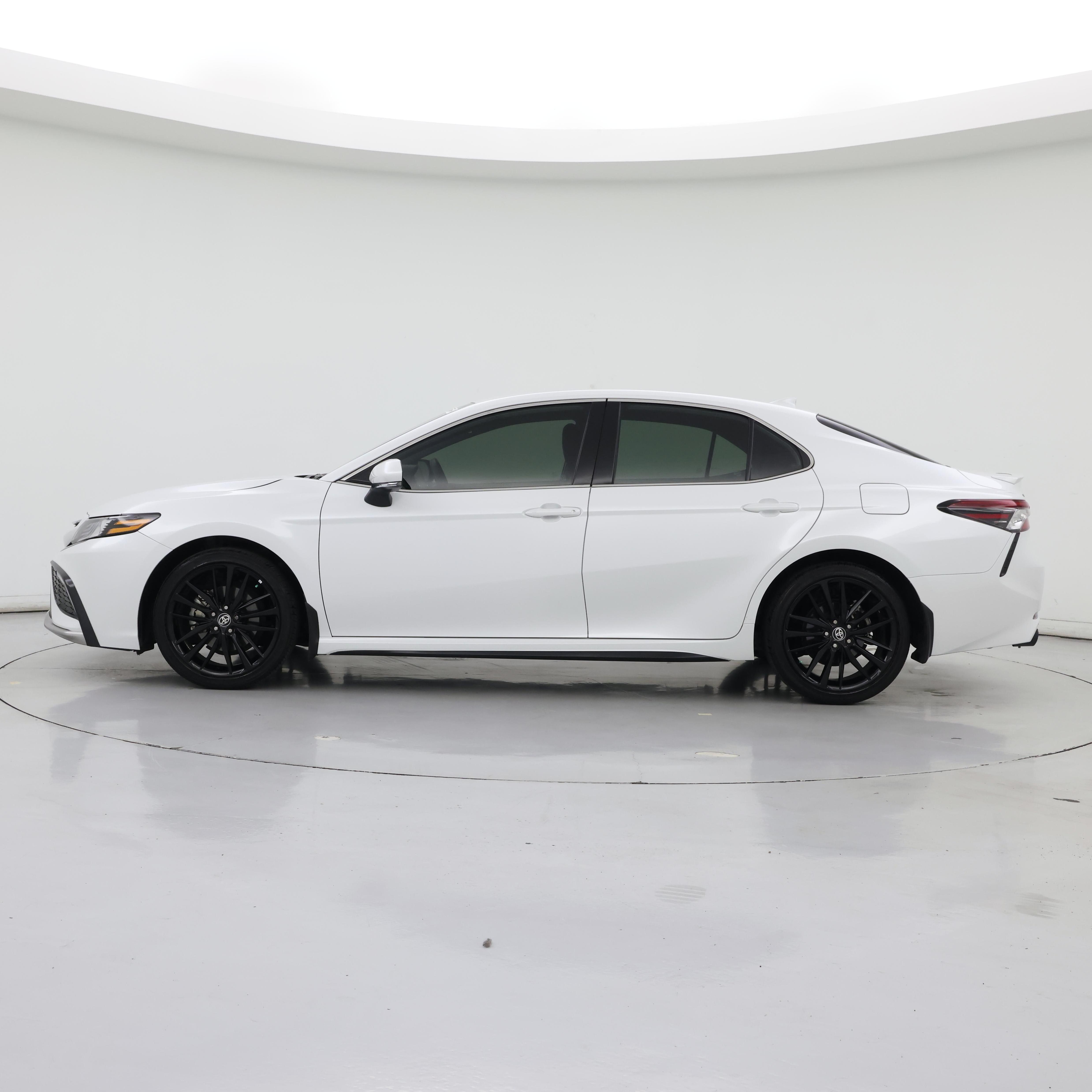 Thumbnail: 2024 Toyota Camry - 3