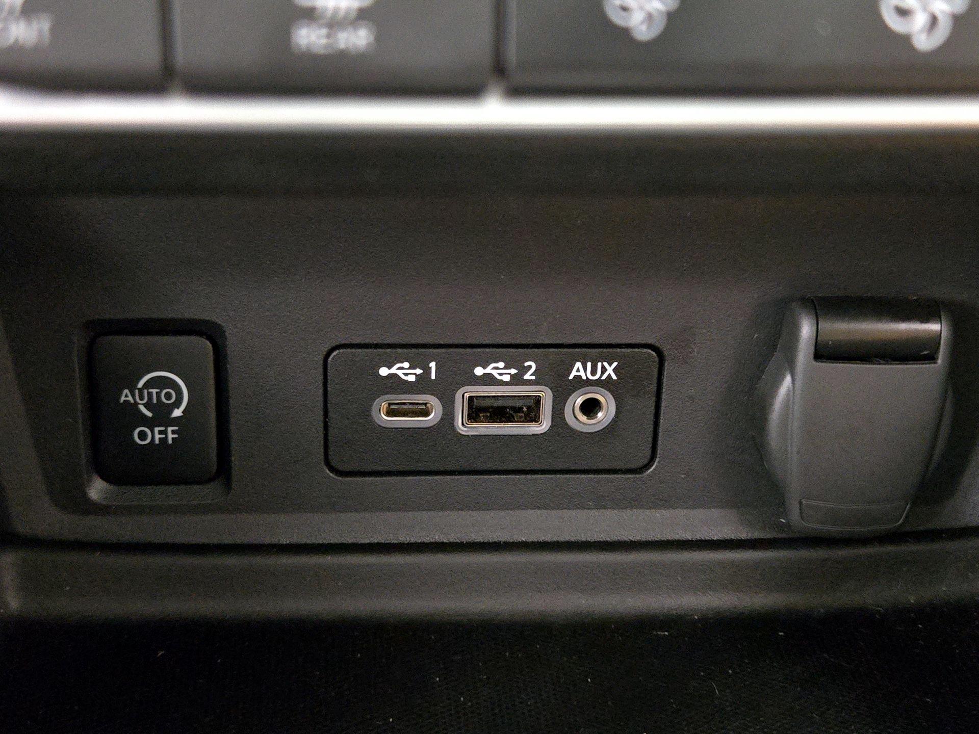 Thumbnail: 2024 Nissan Sentra - 18