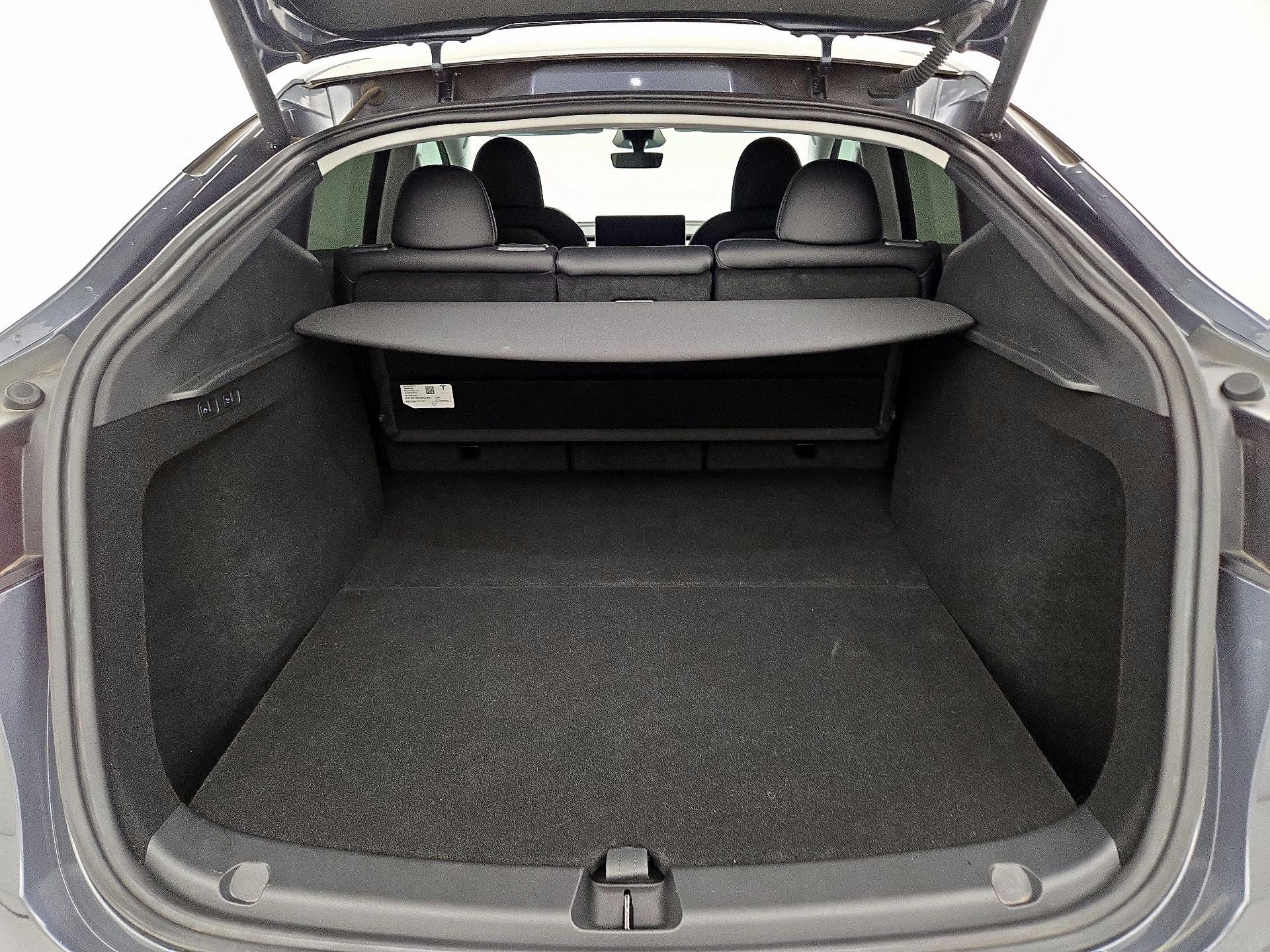 Thumbnail: 2023 Tesla Model Y - 19