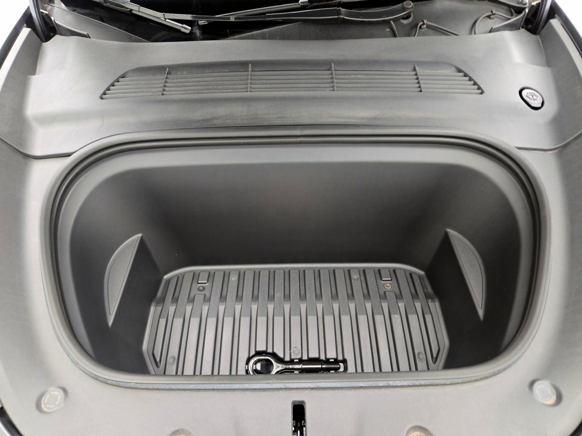 Thumbnail: 2023 Tesla Model Y - 20