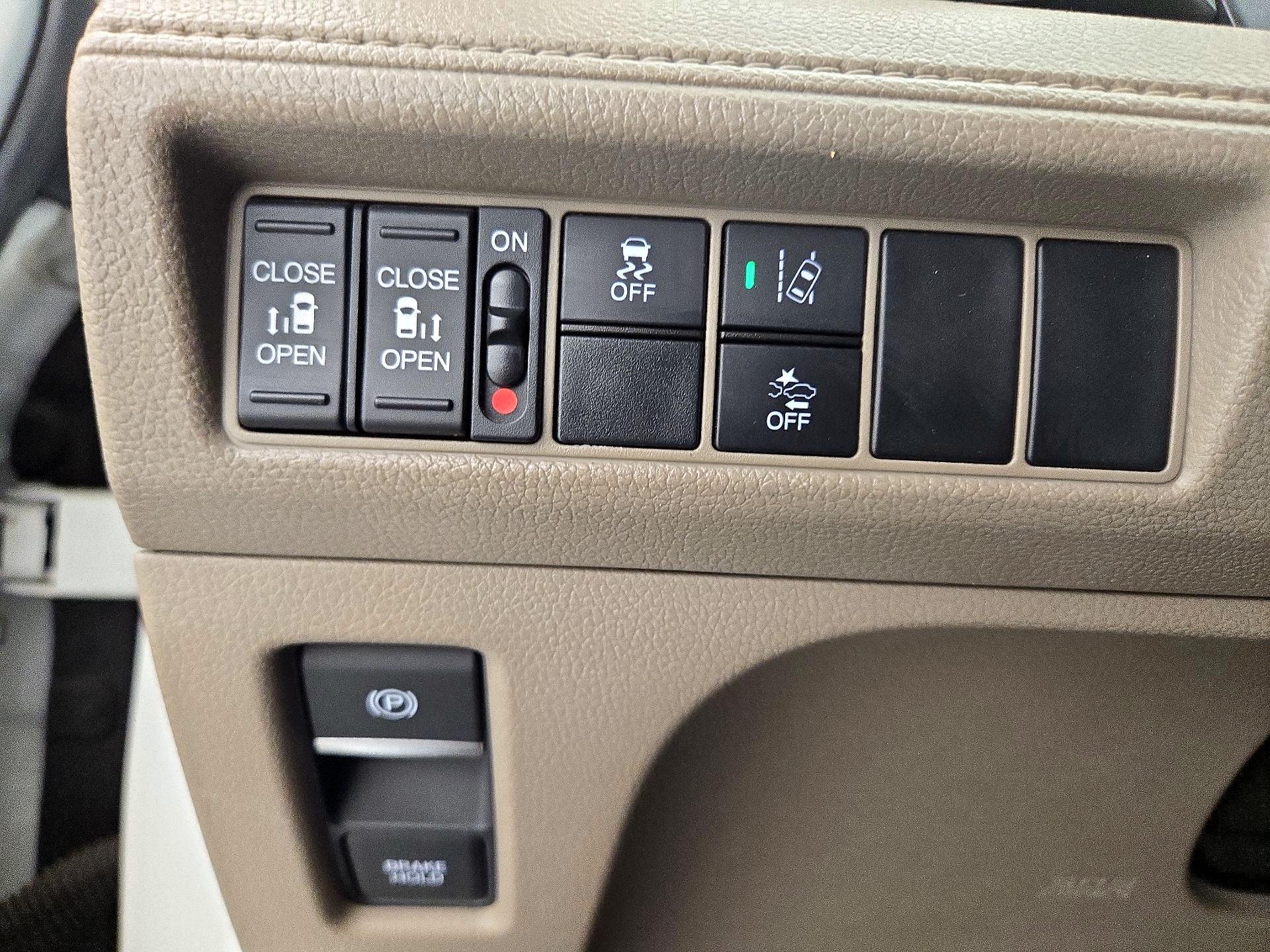 Thumbnail: 2020 Honda Odyssey - 13