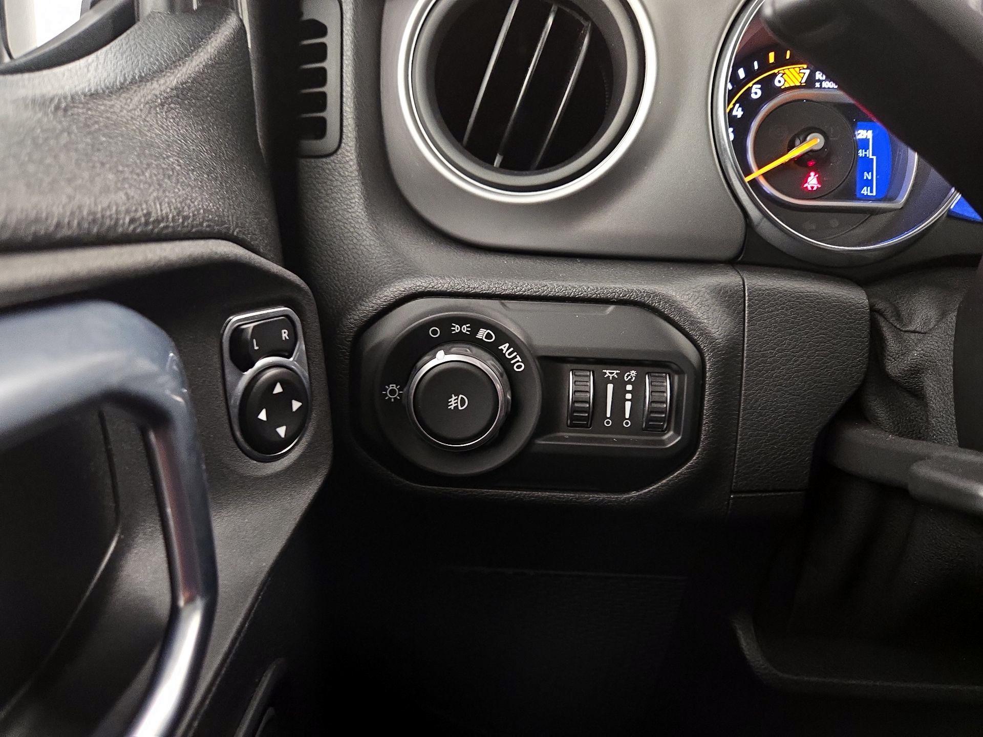 Thumbnail: 2021 Jeep Wrangler - 13