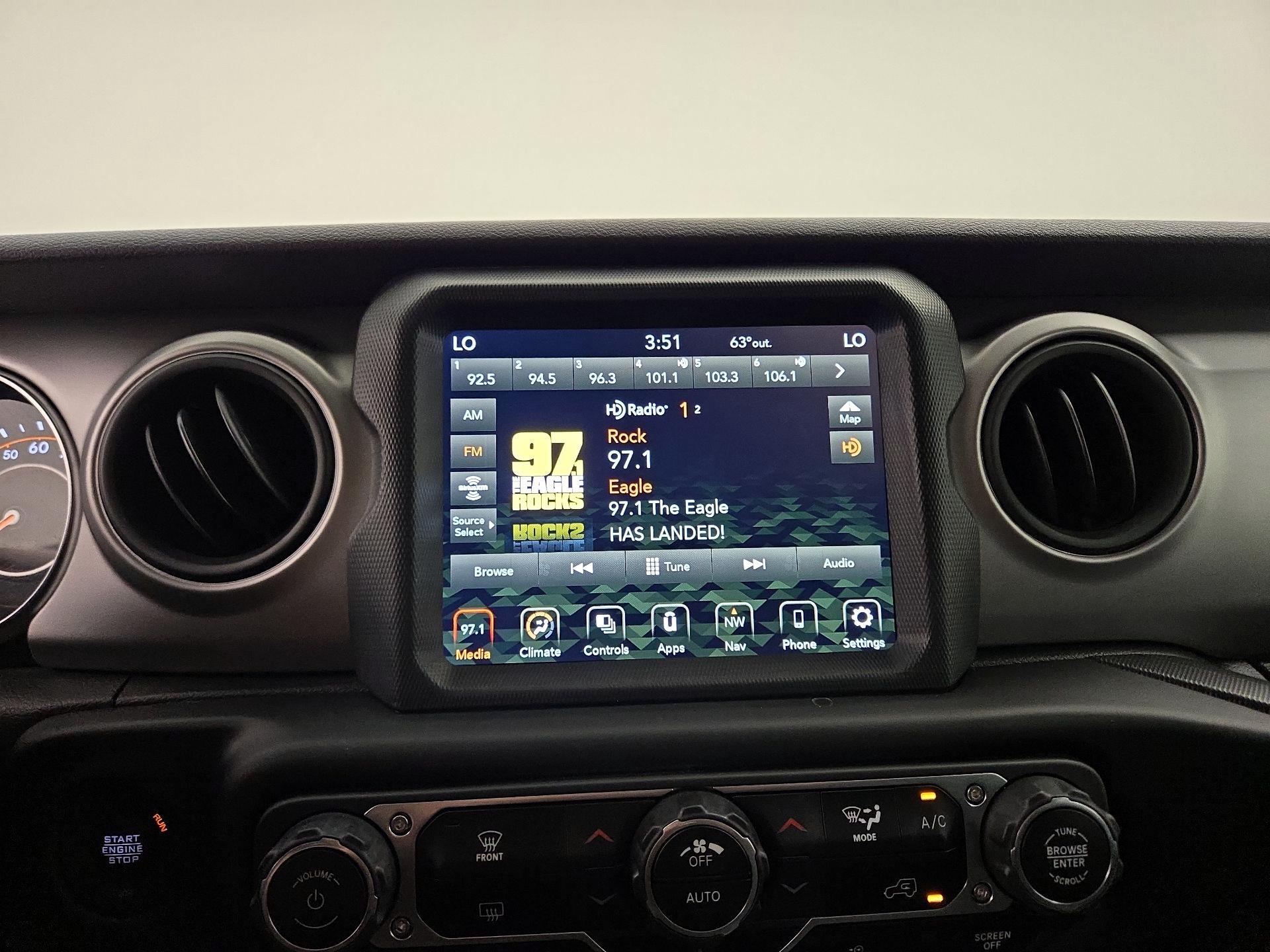 Thumbnail: 2021 Jeep Wrangler - 16