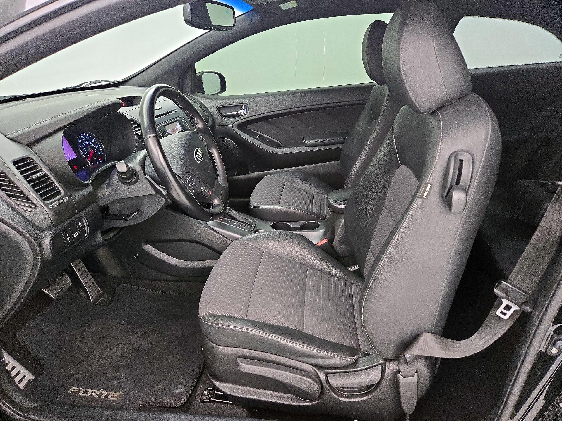 Thumbnail: 2016 Kia Forte - 11