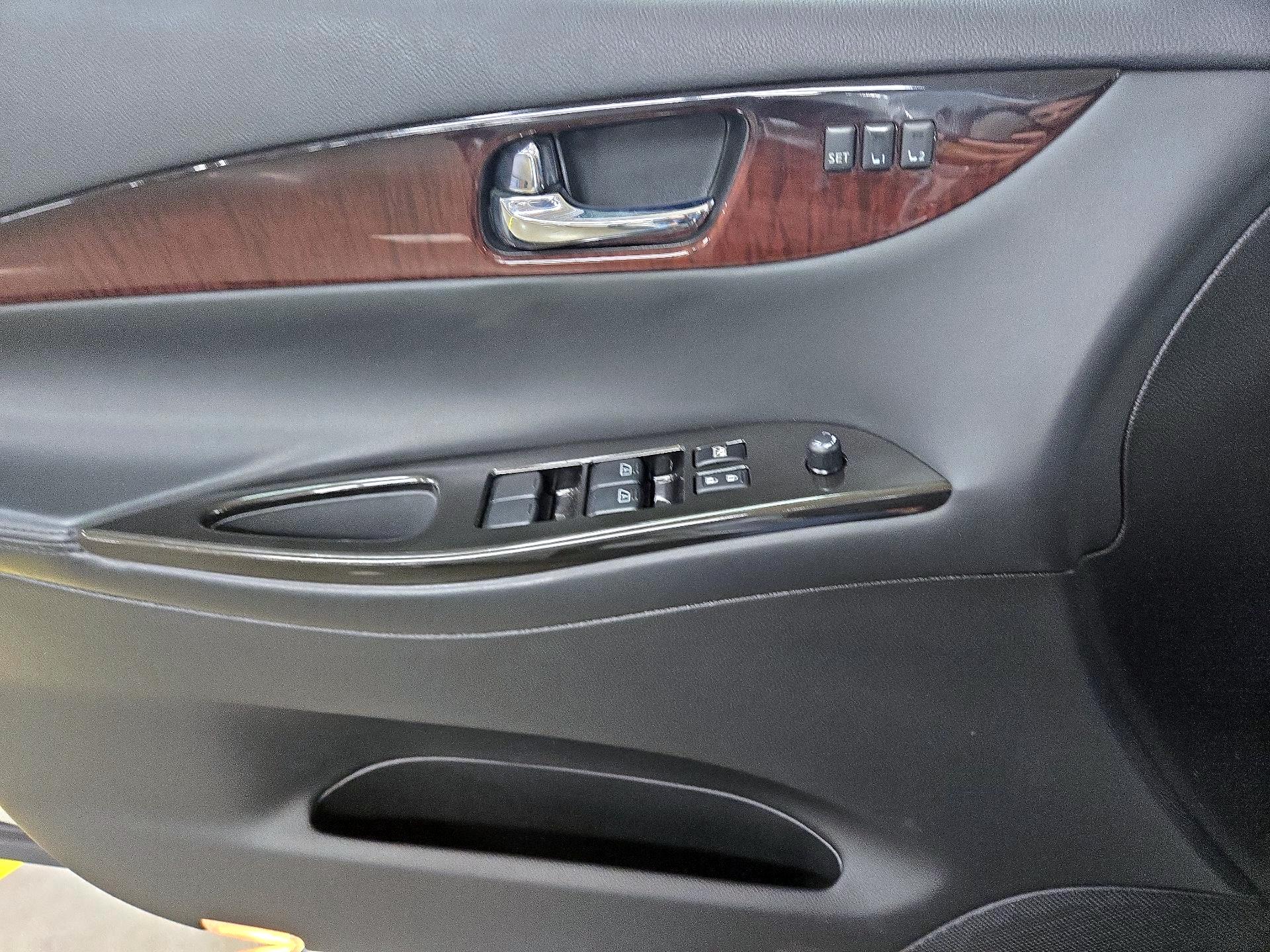 Thumbnail: 2017 INFINITI QX50 - 12