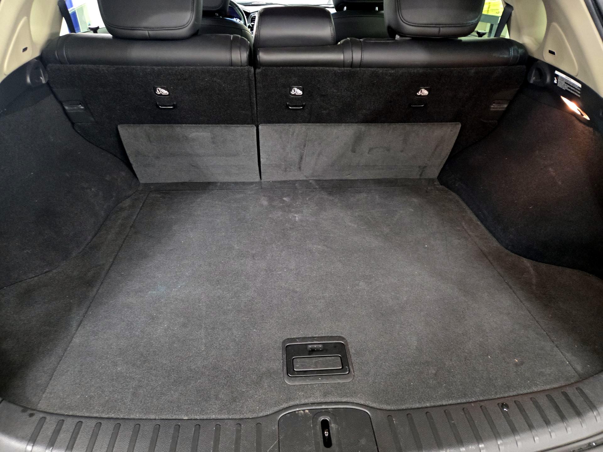 Thumbnail: 2017 INFINITI QX50 - 17