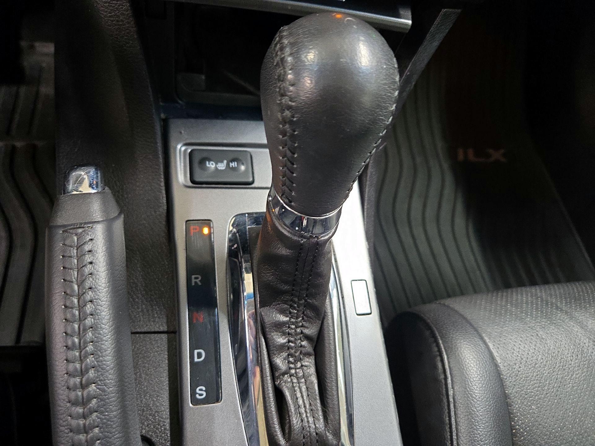 Thumbnail: 2015 Acura ILX - 16