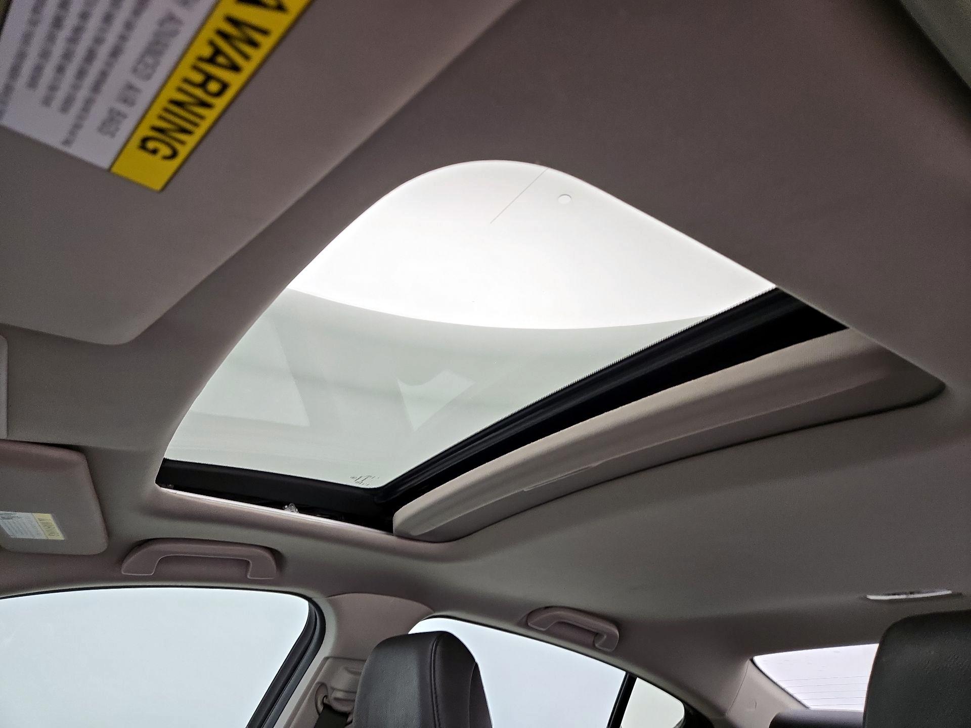 Thumbnail: 2015 Acura ILX - 18