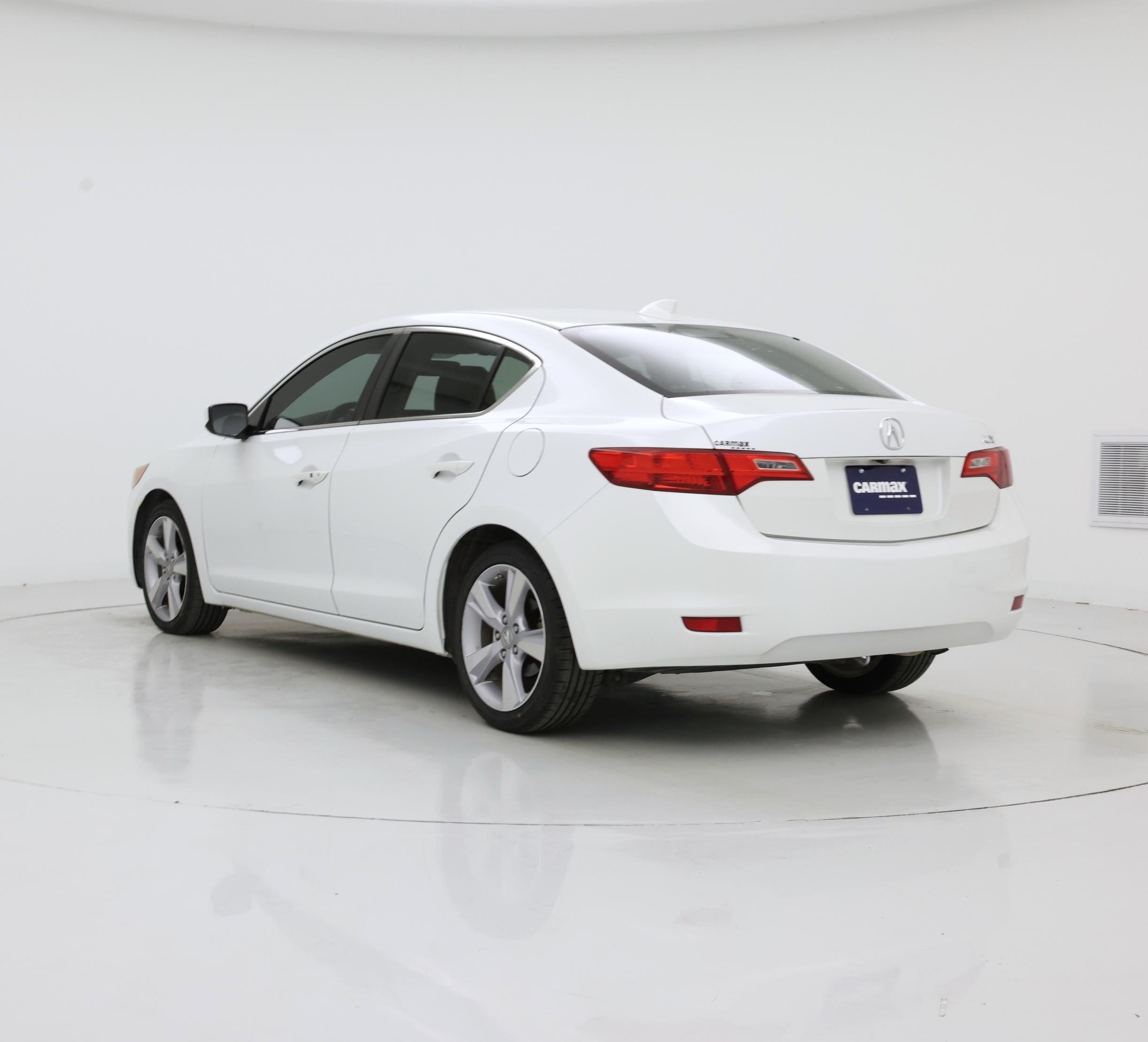 Thumbnail: 2015 Acura ILX - 2