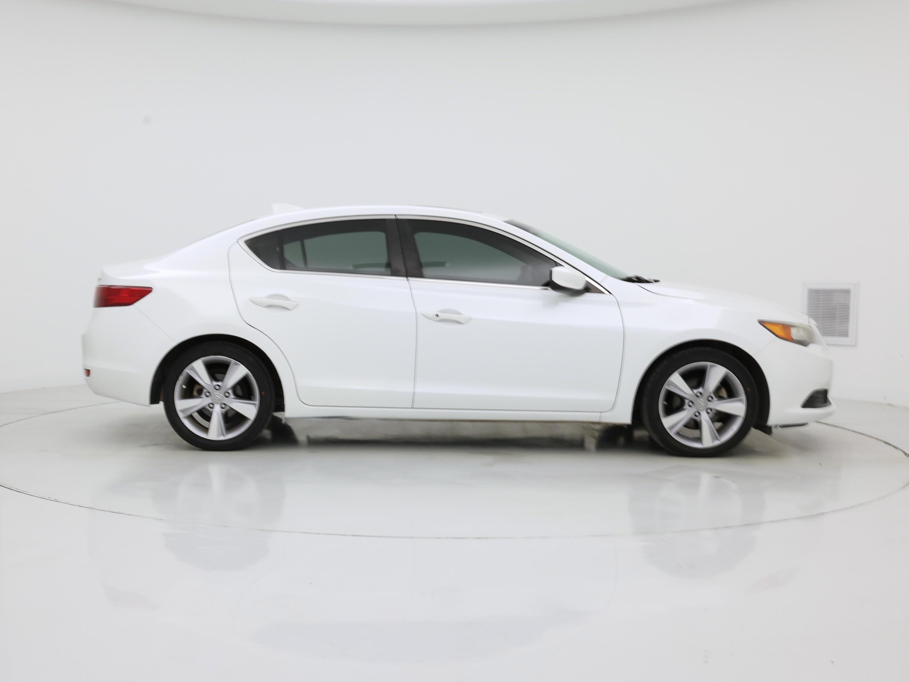 Thumbnail: 2015 Acura ILX - 7