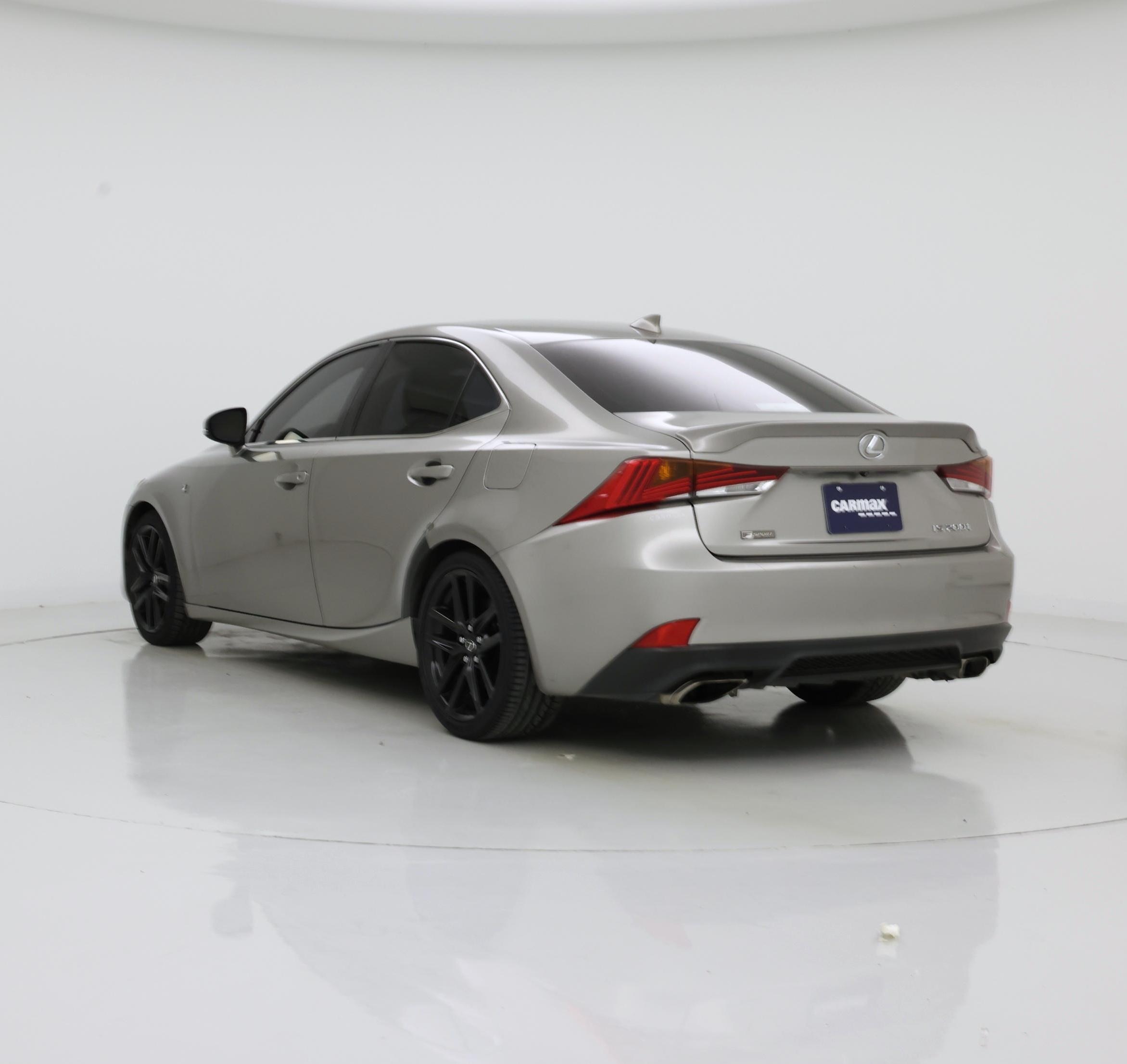 Thumbnail: 2017 Lexus IS - 2