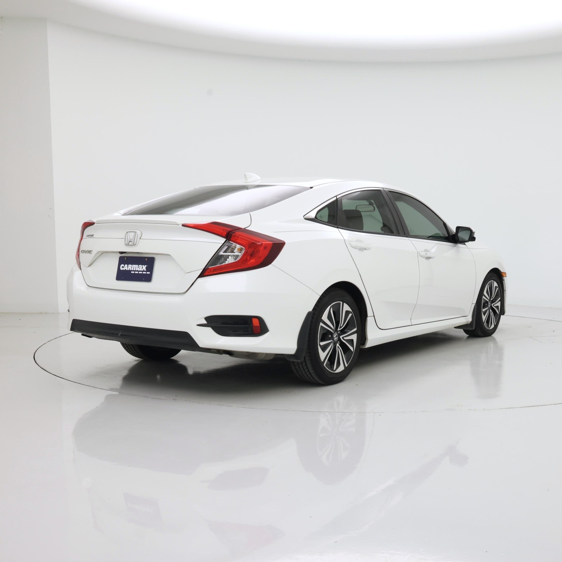 Thumbnail: 2017 Honda Civic - 8