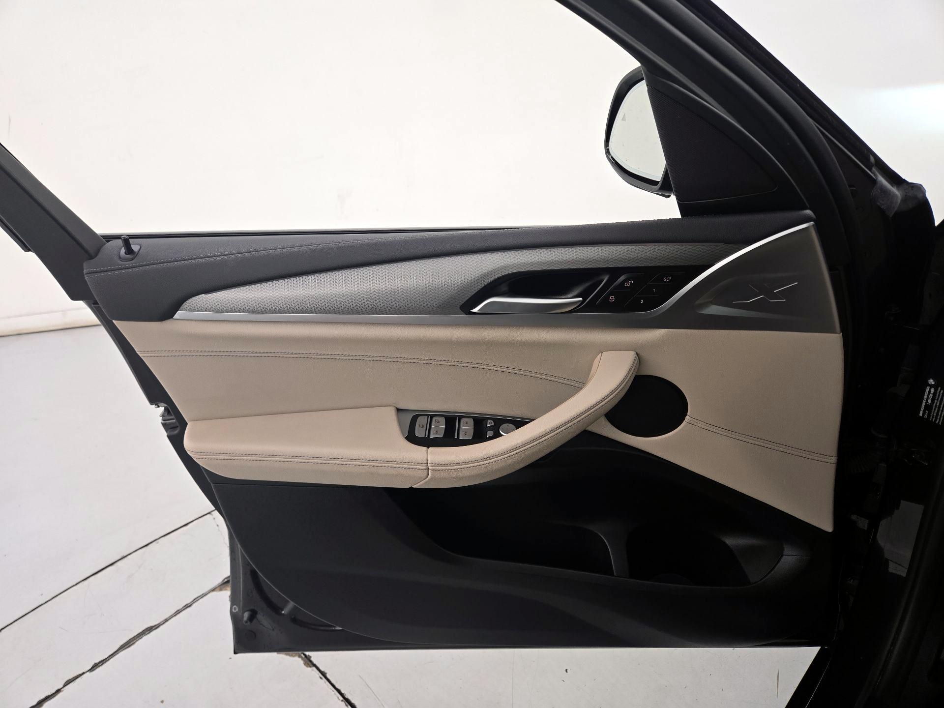 Thumbnail: 2021 BMW X3 - 12