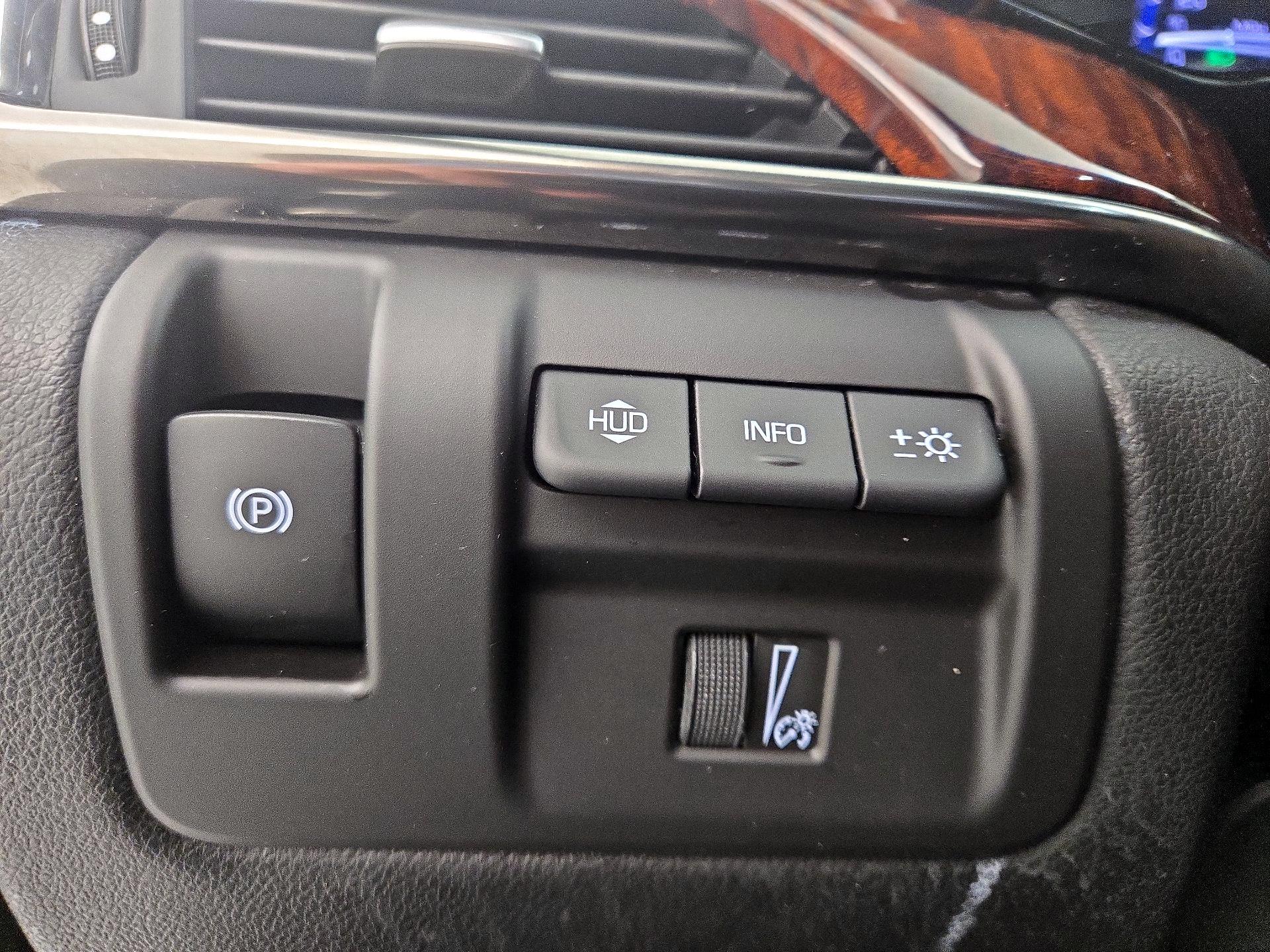 Thumbnail: 2015 Cadillac CTS - 13