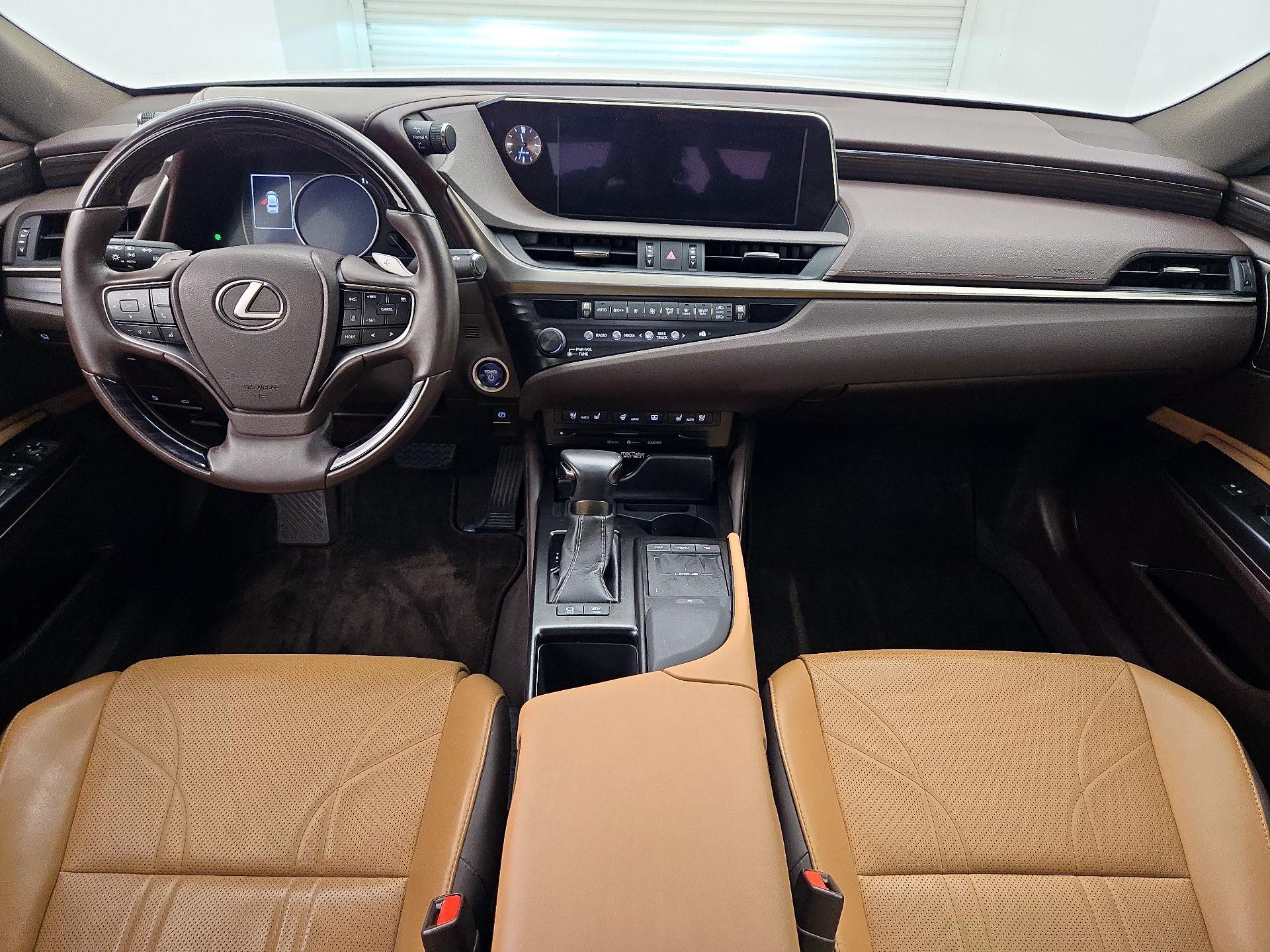 Thumbnail: 2019 Lexus ES - 9
