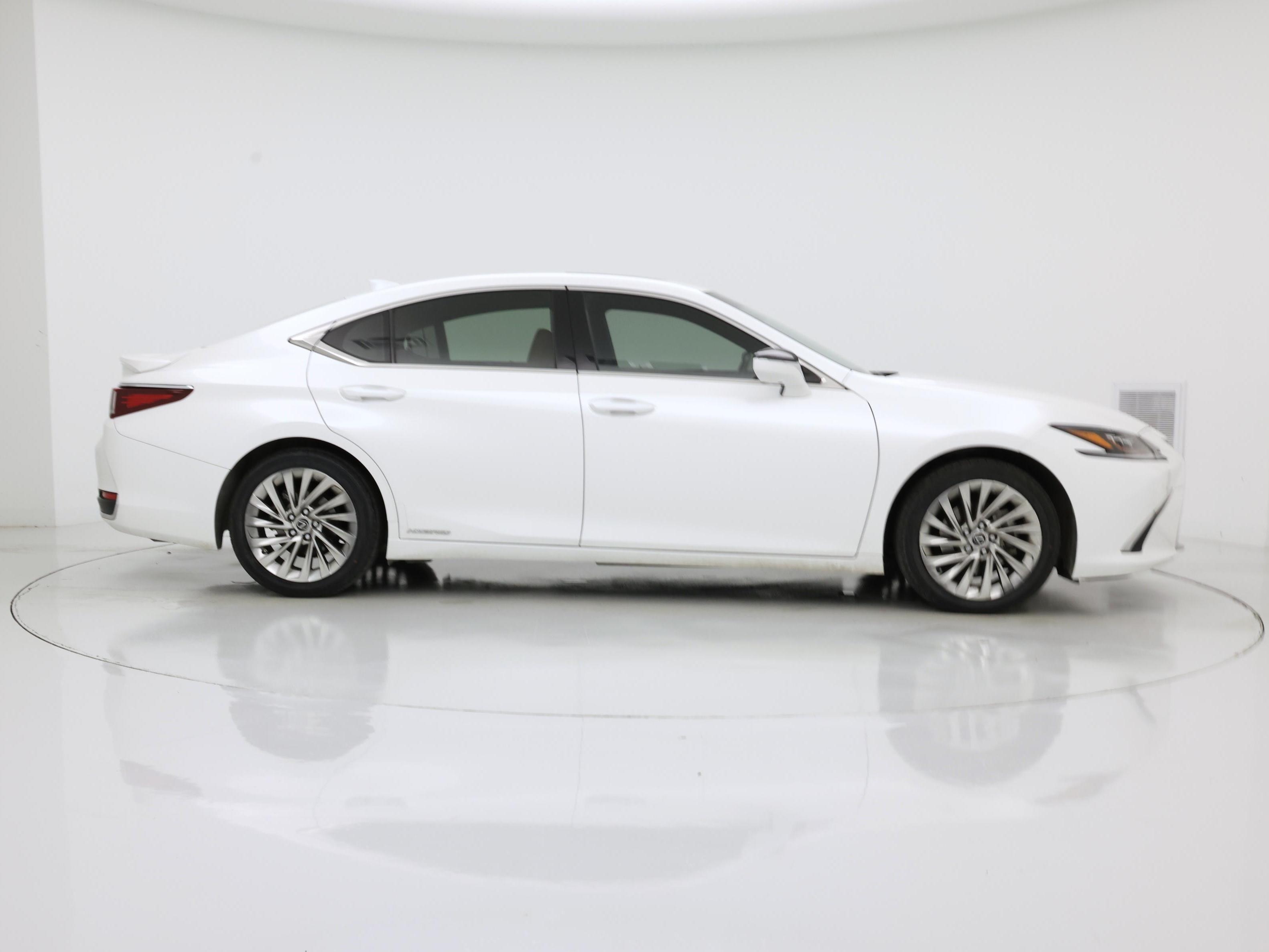 Thumbnail: 2019 Lexus ES - 7