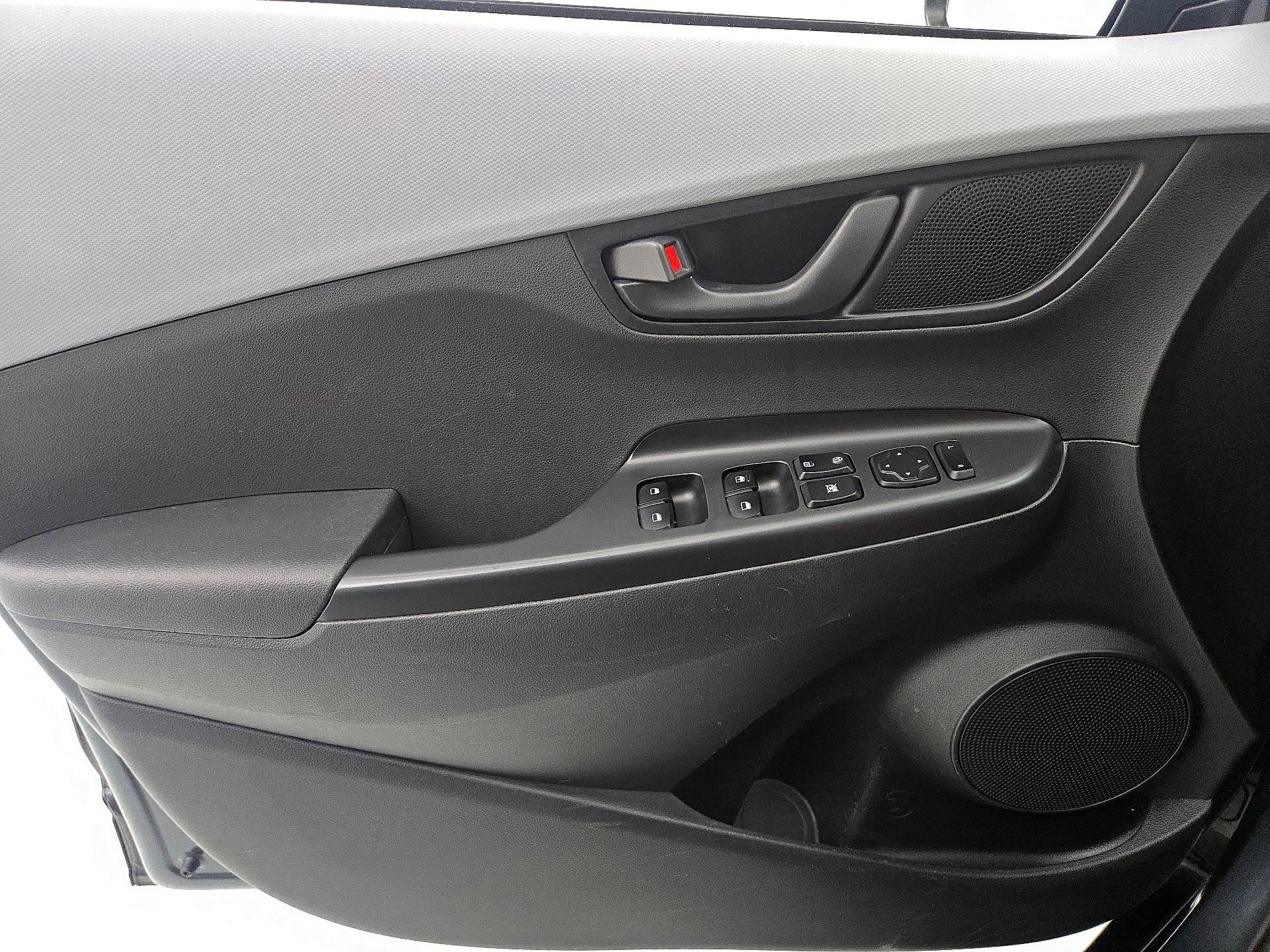 Thumbnail: 2019 Hyundai Kona - 12