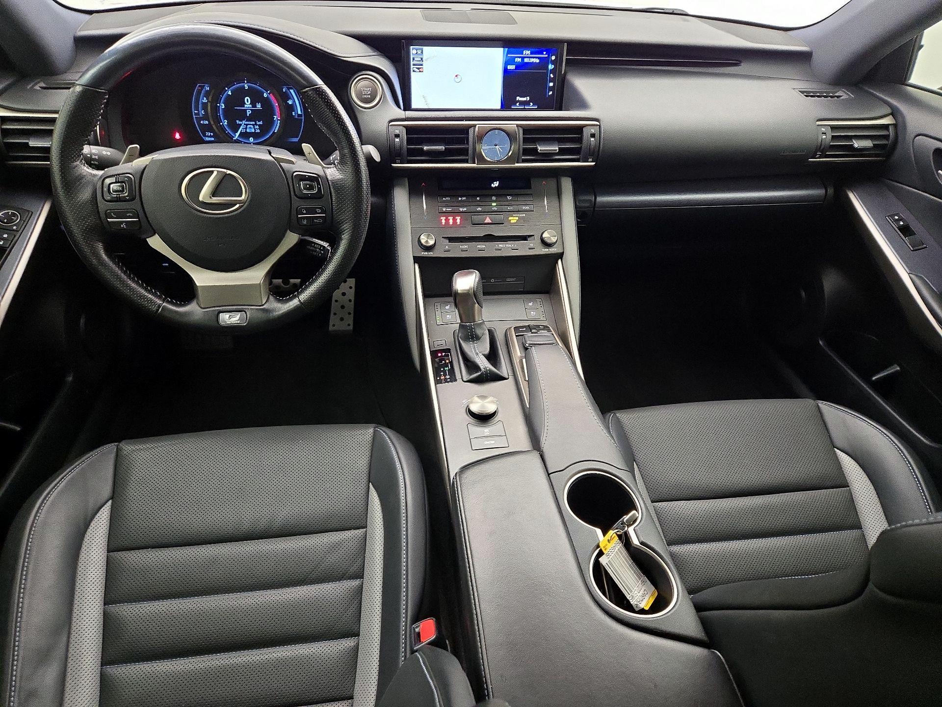 Thumbnail: 2020 Lexus IS - 9