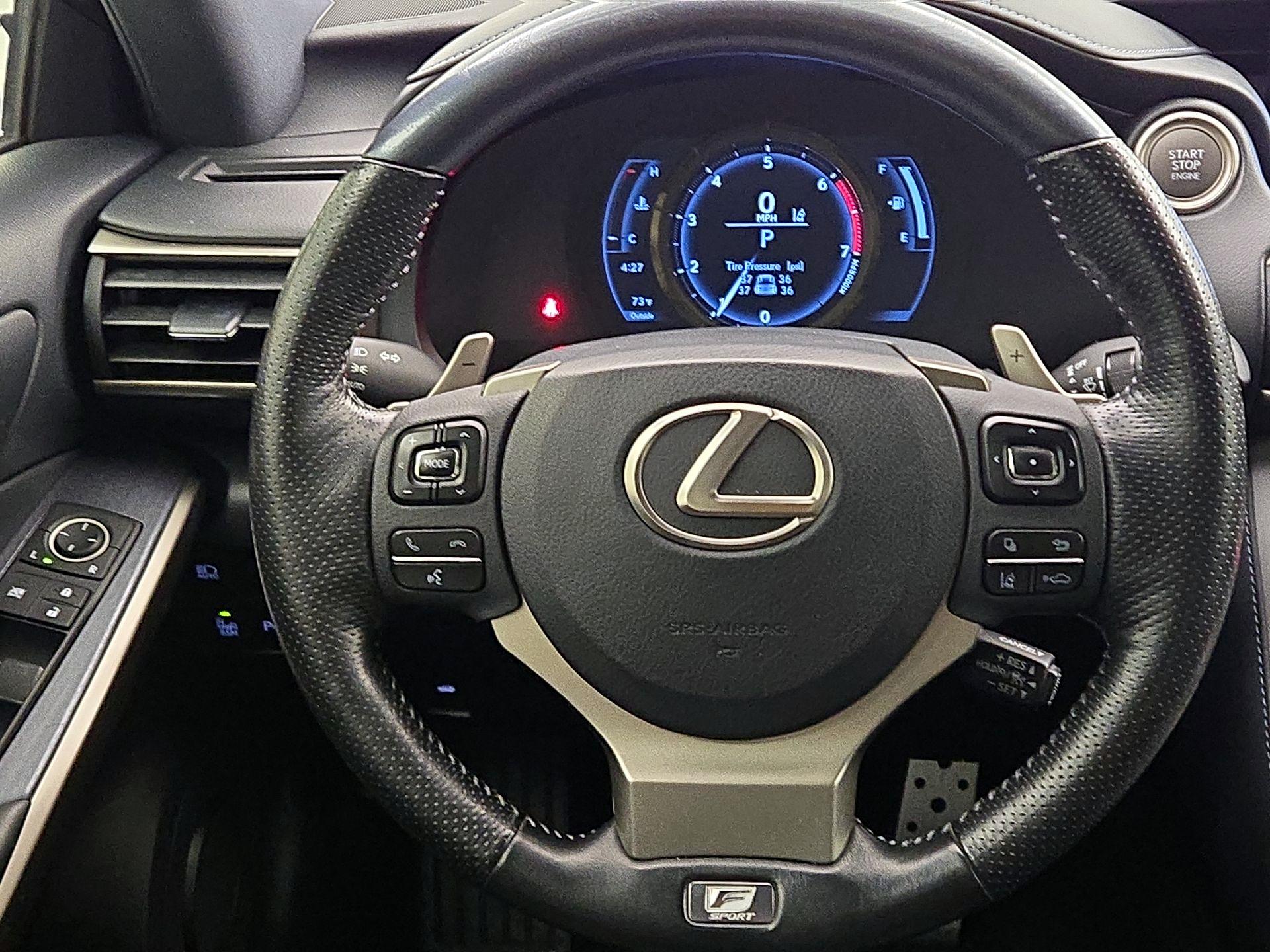 Thumbnail: 2020 Lexus IS - 10