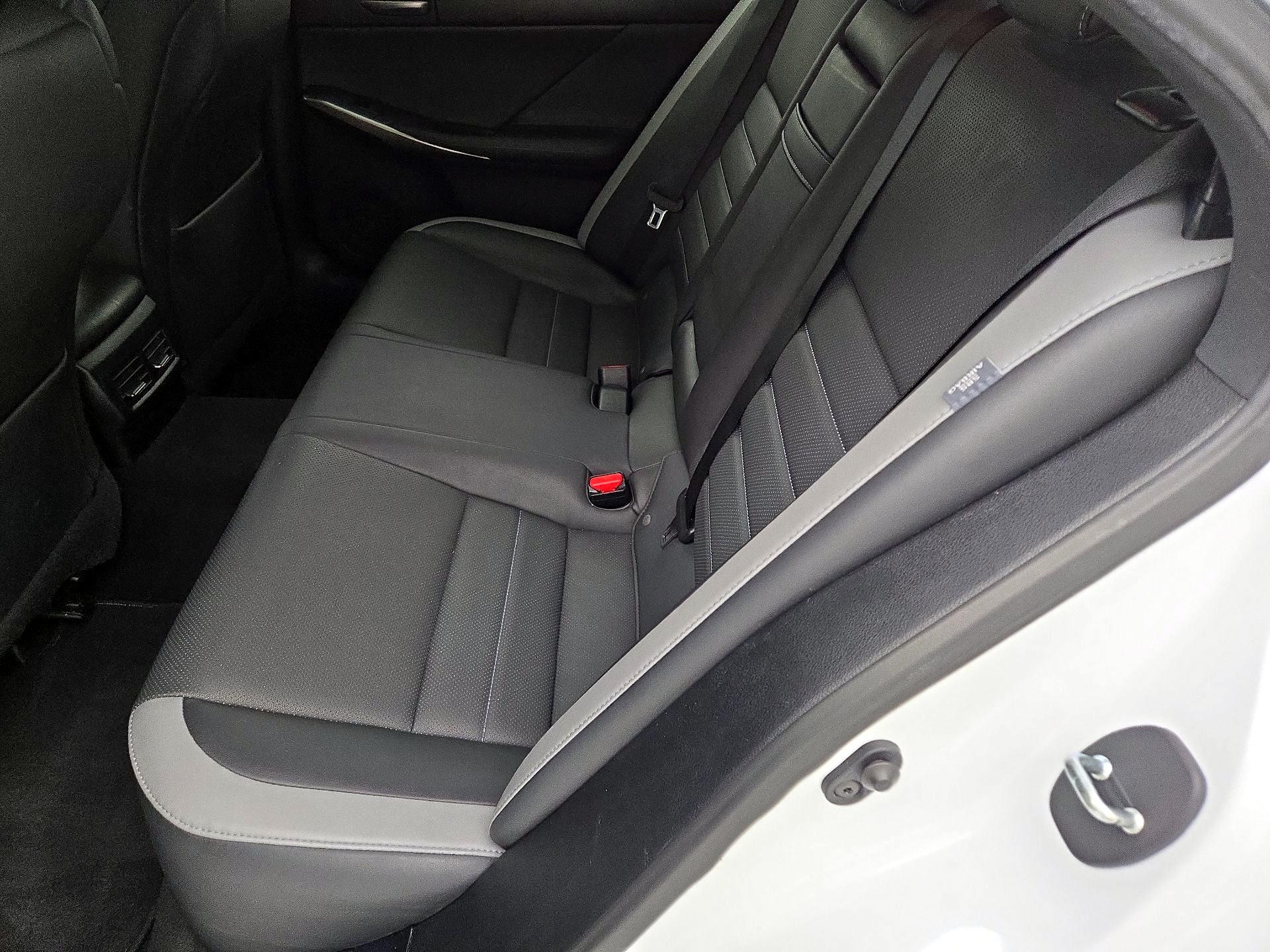 Thumbnail: 2020 Lexus IS - 19