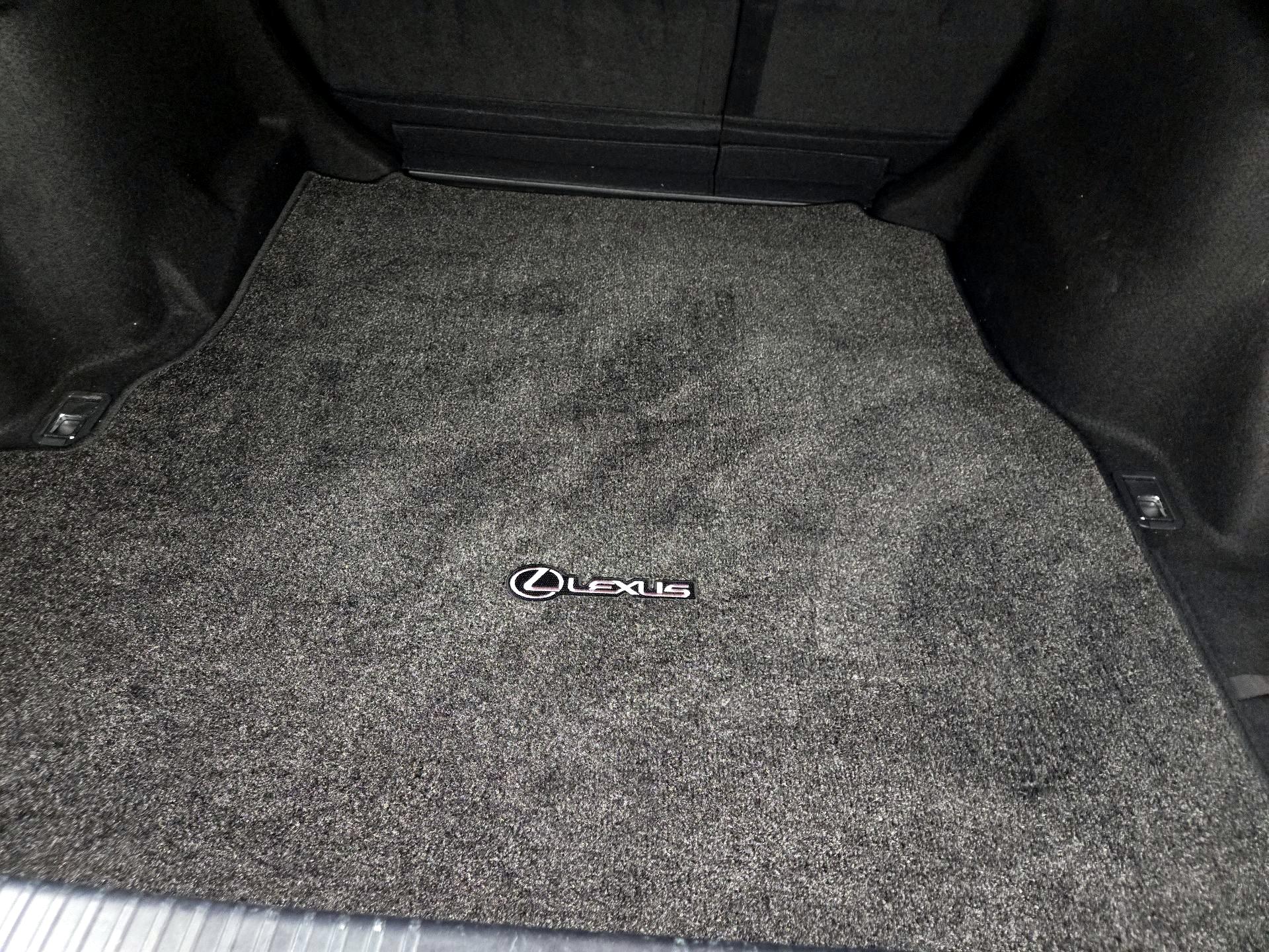 Thumbnail: 2020 Lexus IS - 20