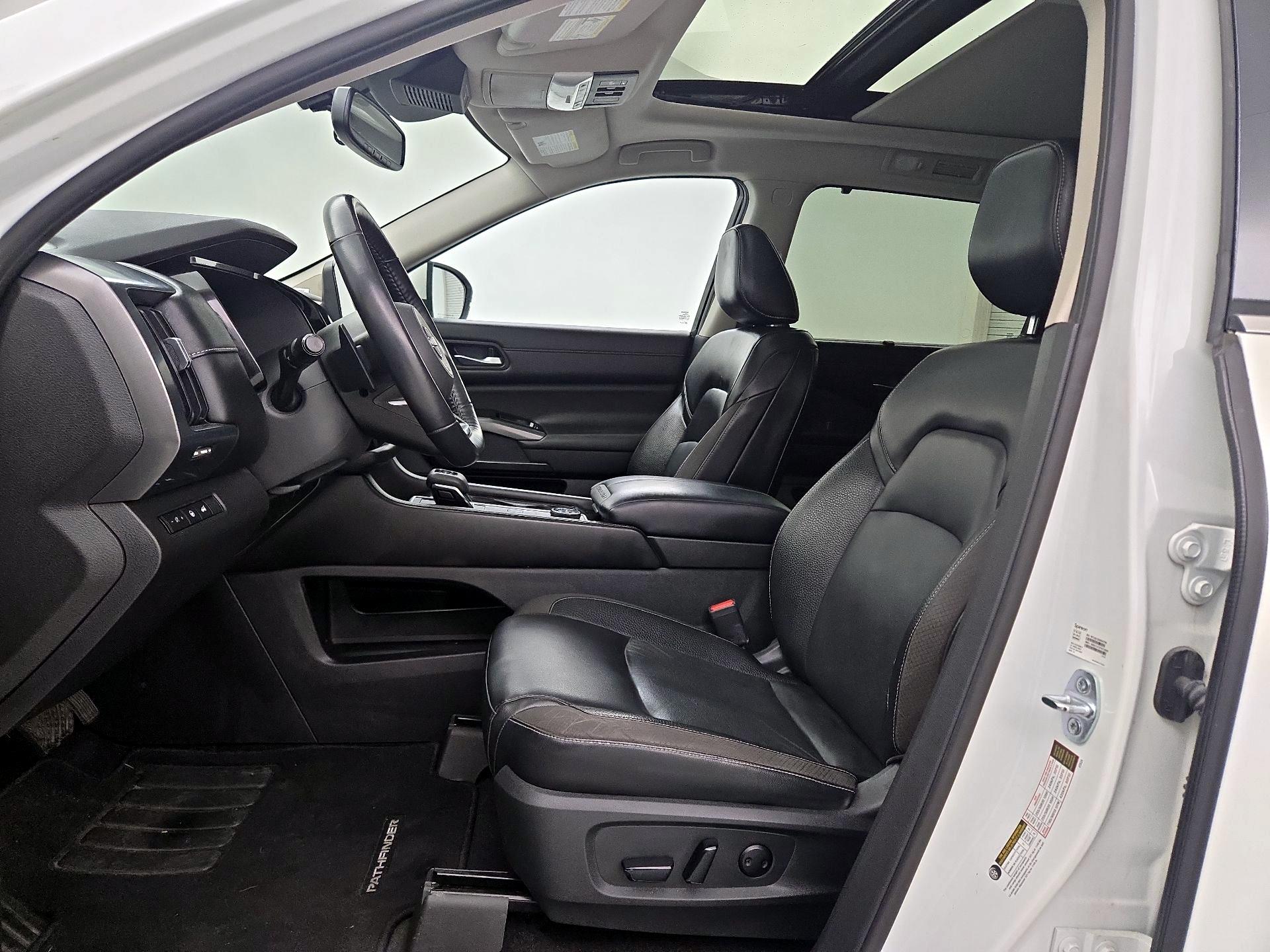Thumbnail: 2022 Nissan Pathfinder - 11