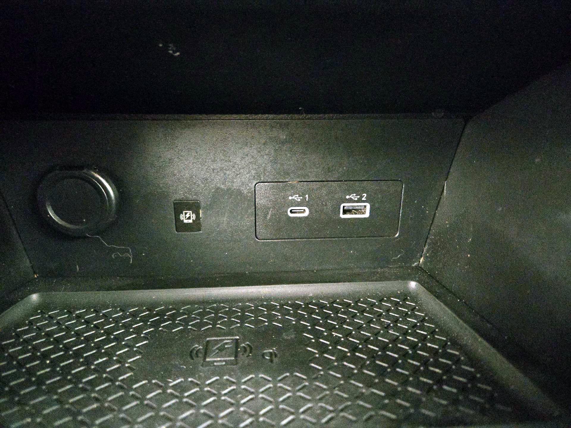 Thumbnail: 2022 Nissan Pathfinder - 19