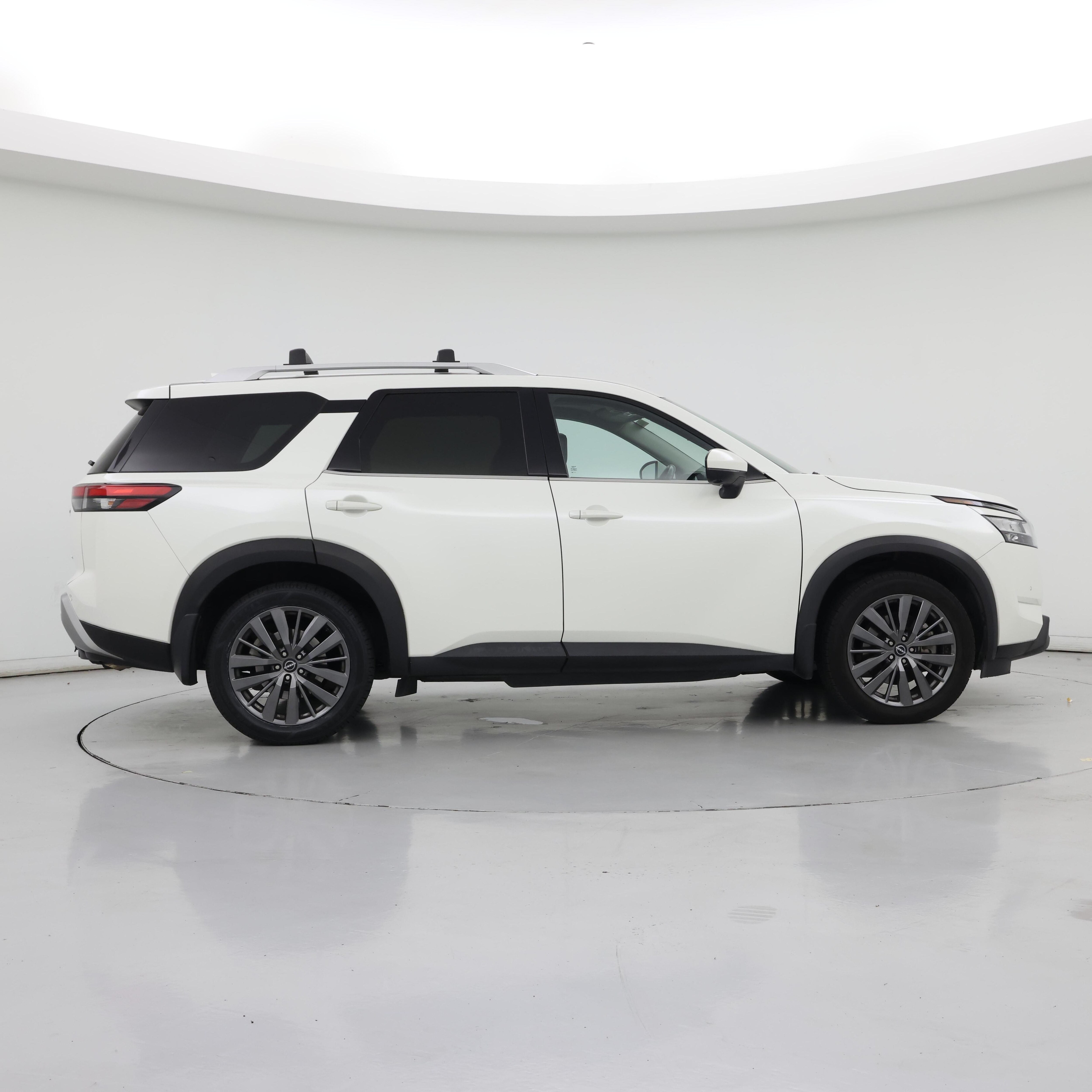 Thumbnail: 2022 Nissan Pathfinder - 7