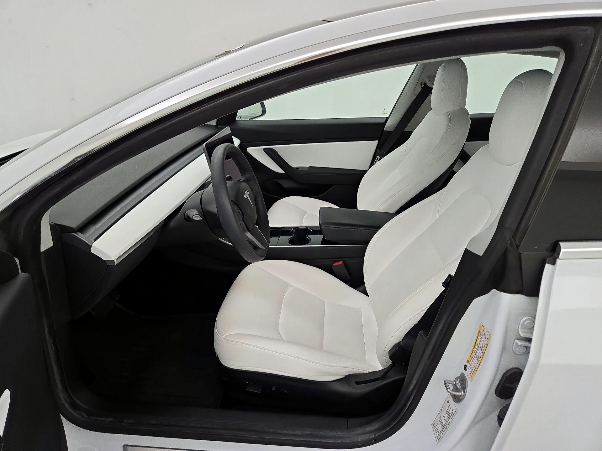 Thumbnail: 2020 Tesla Model 3 - 11