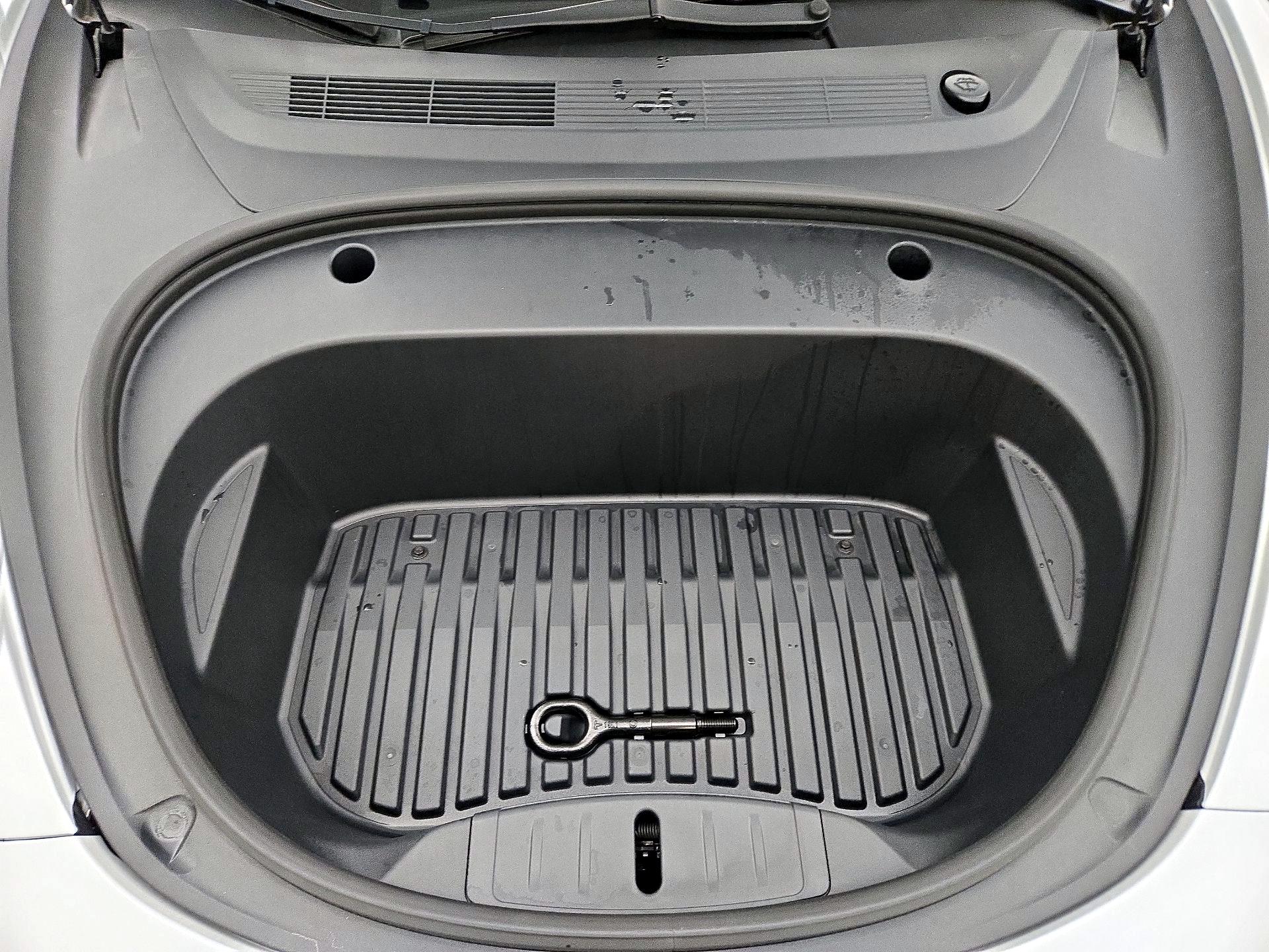 Thumbnail: 2020 Tesla Model 3 - 20