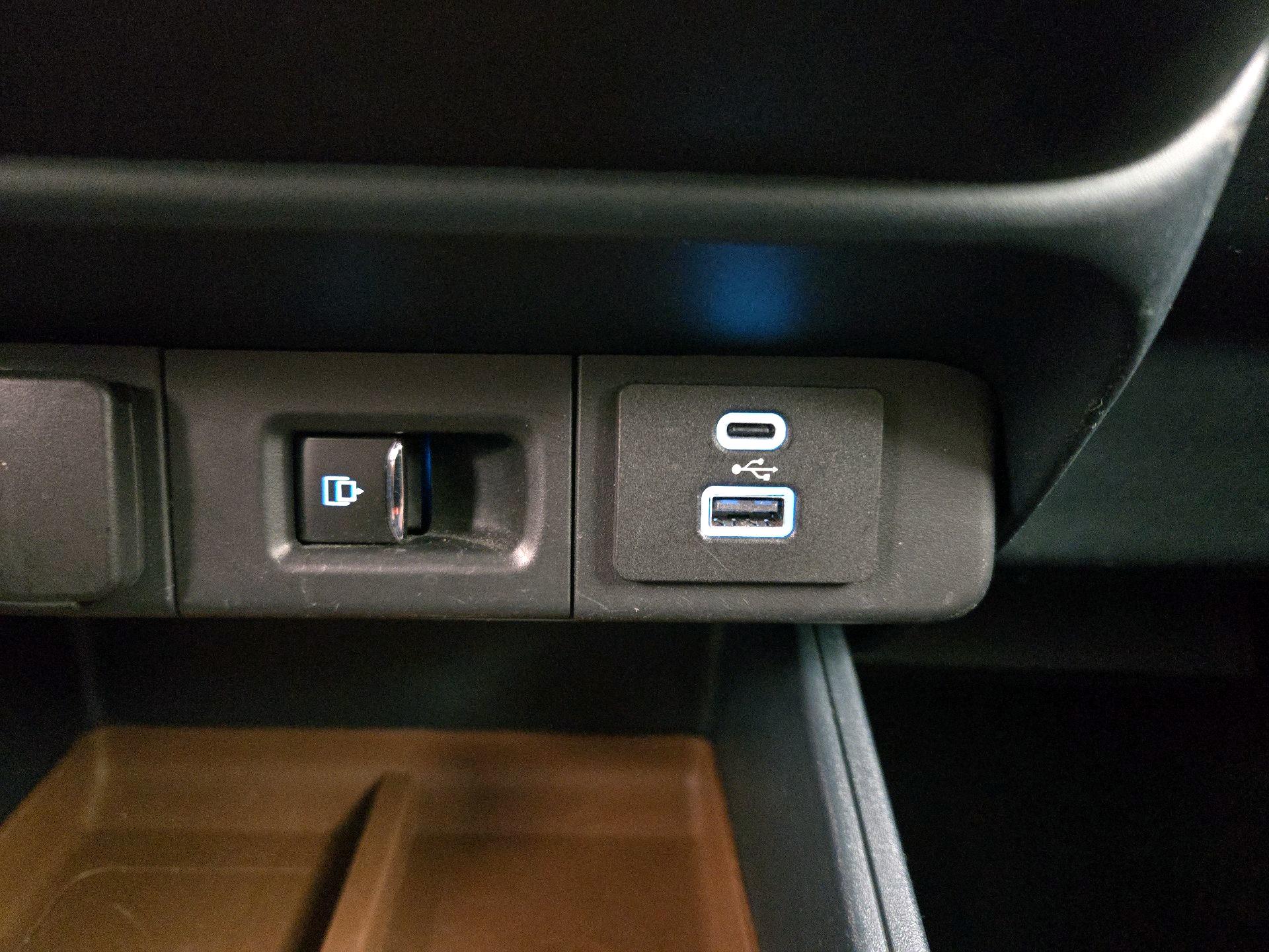 Thumbnail: 2022 Ford Maverick - 18