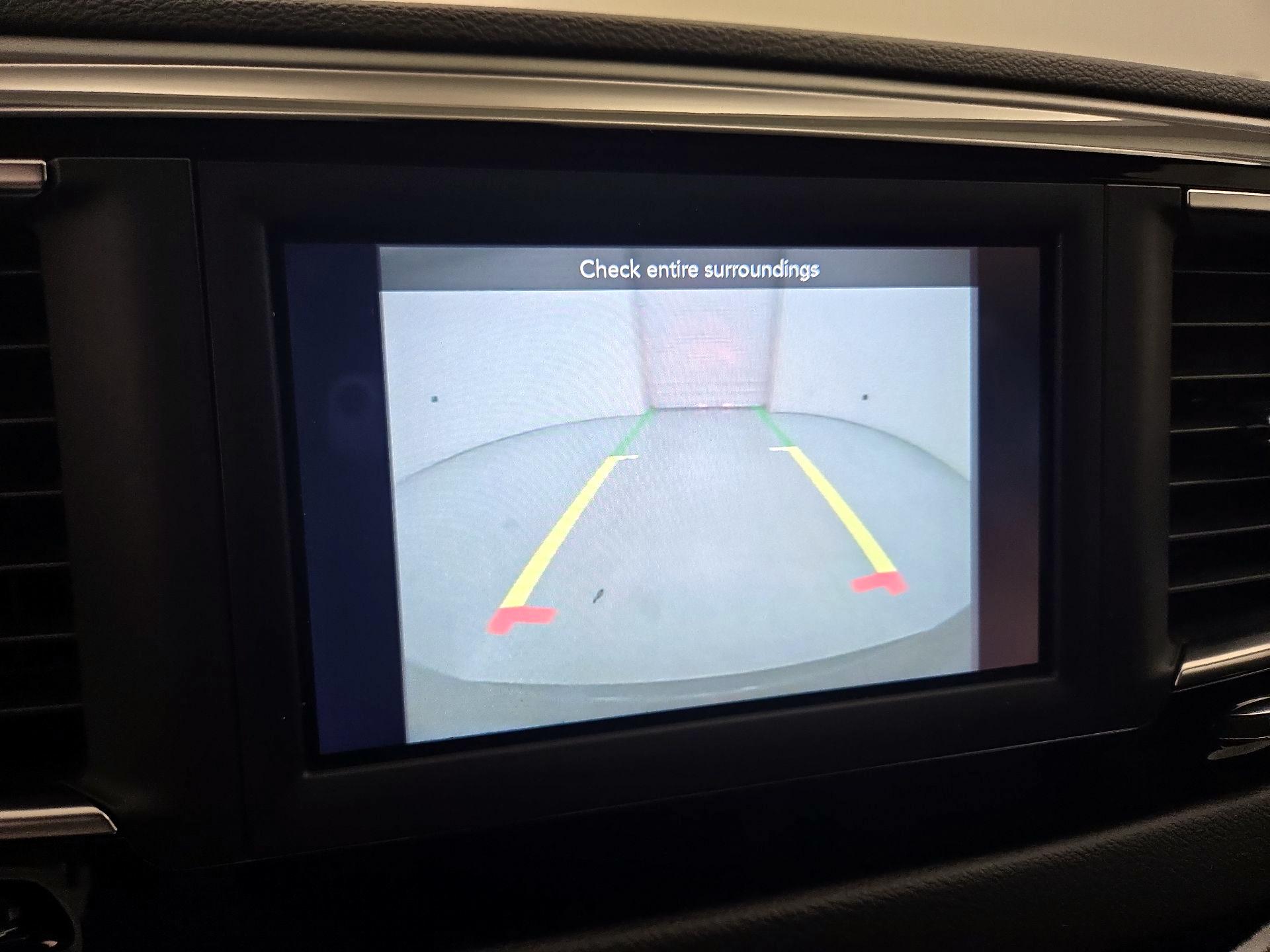 Thumbnail: 2020 Chrysler Pacifica - 14