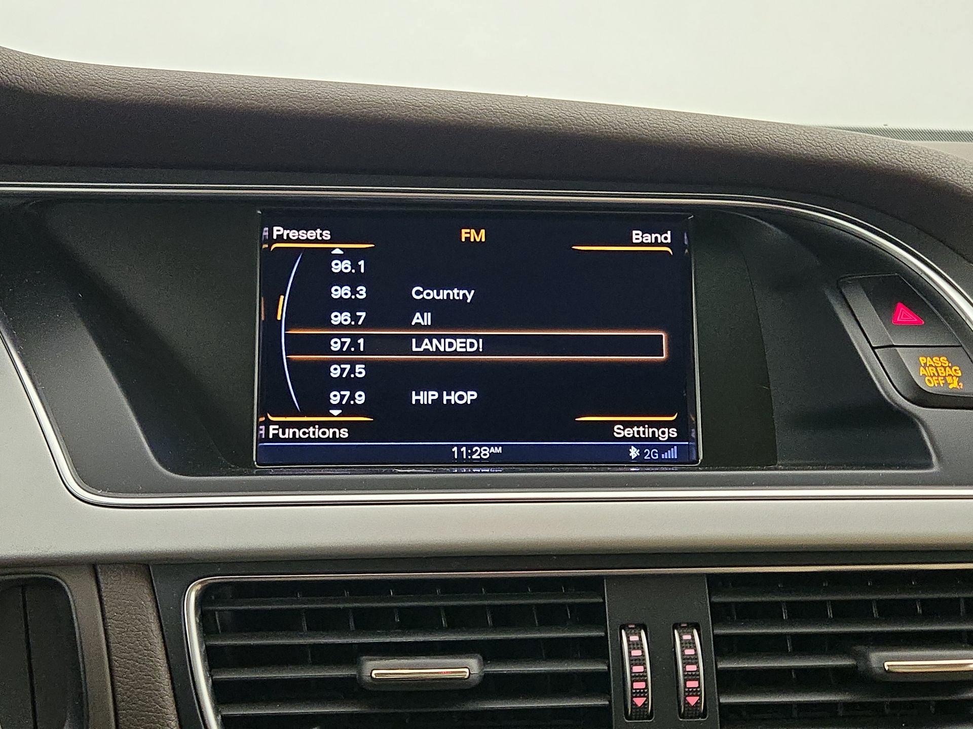 Thumbnail: 2016 Audi A4 - 16