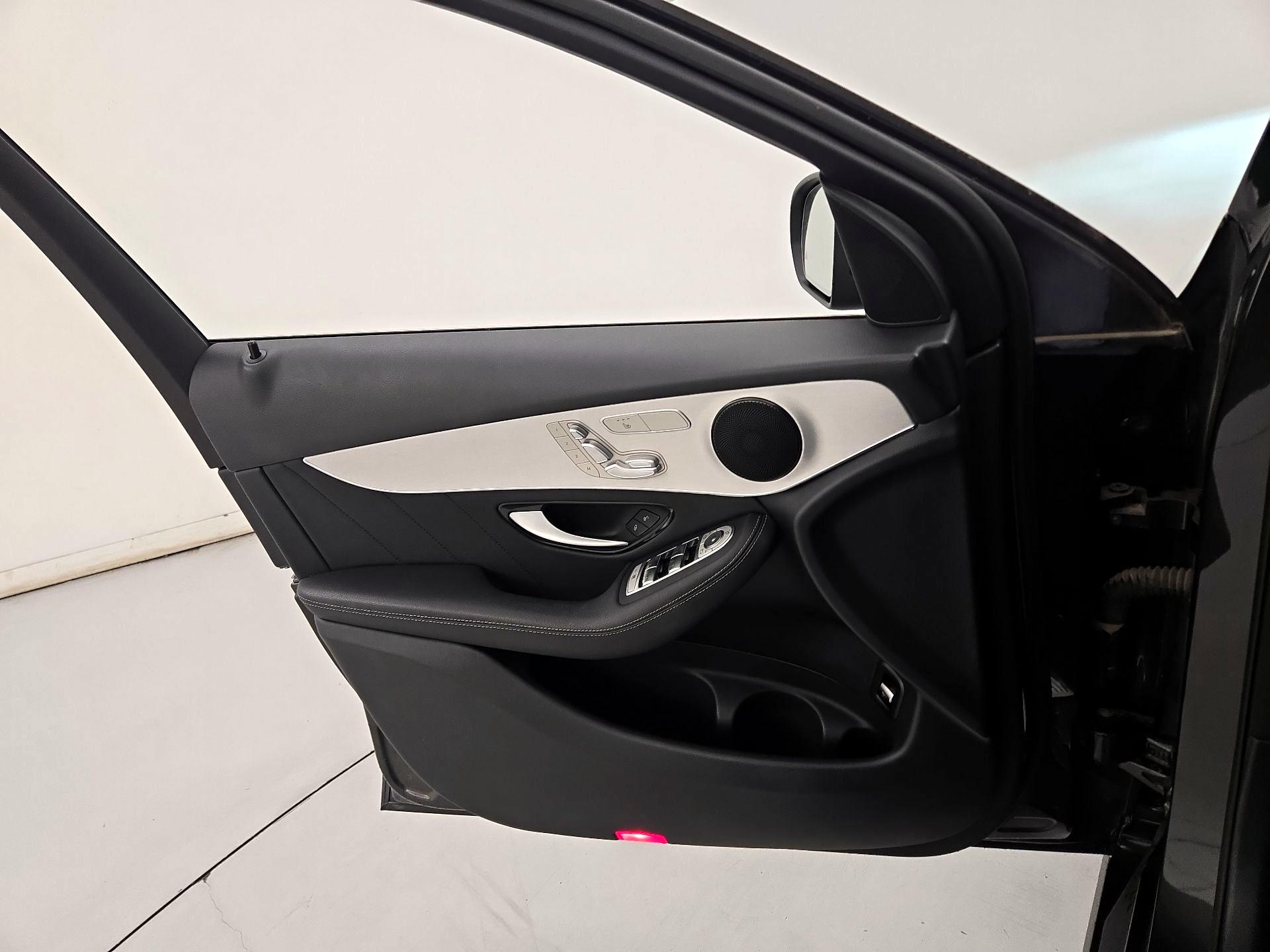 Thumbnail: 2020 Mercedes-Benz GLC - 12