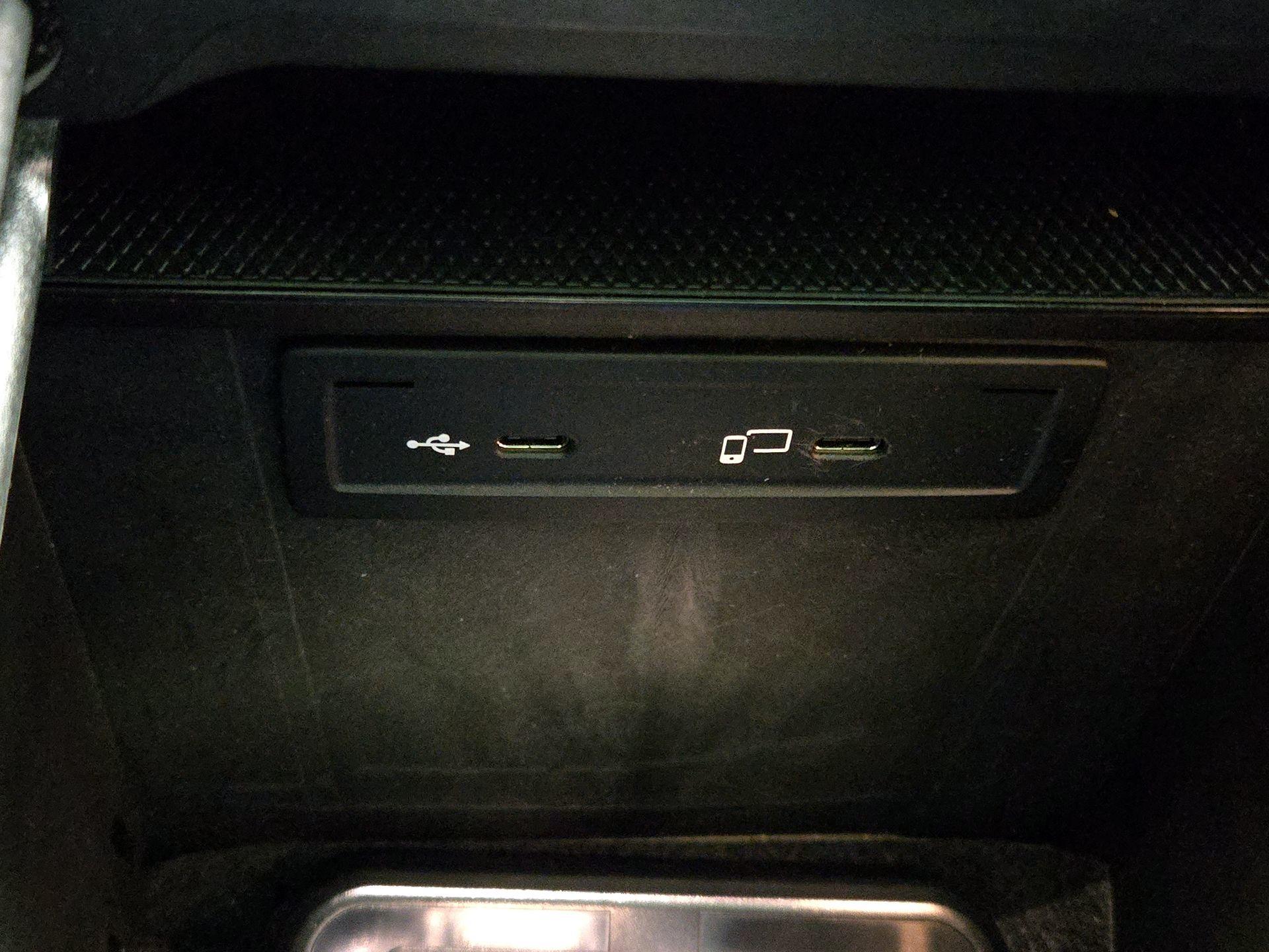 Thumbnail: 2020 Mercedes-Benz GLC - 18