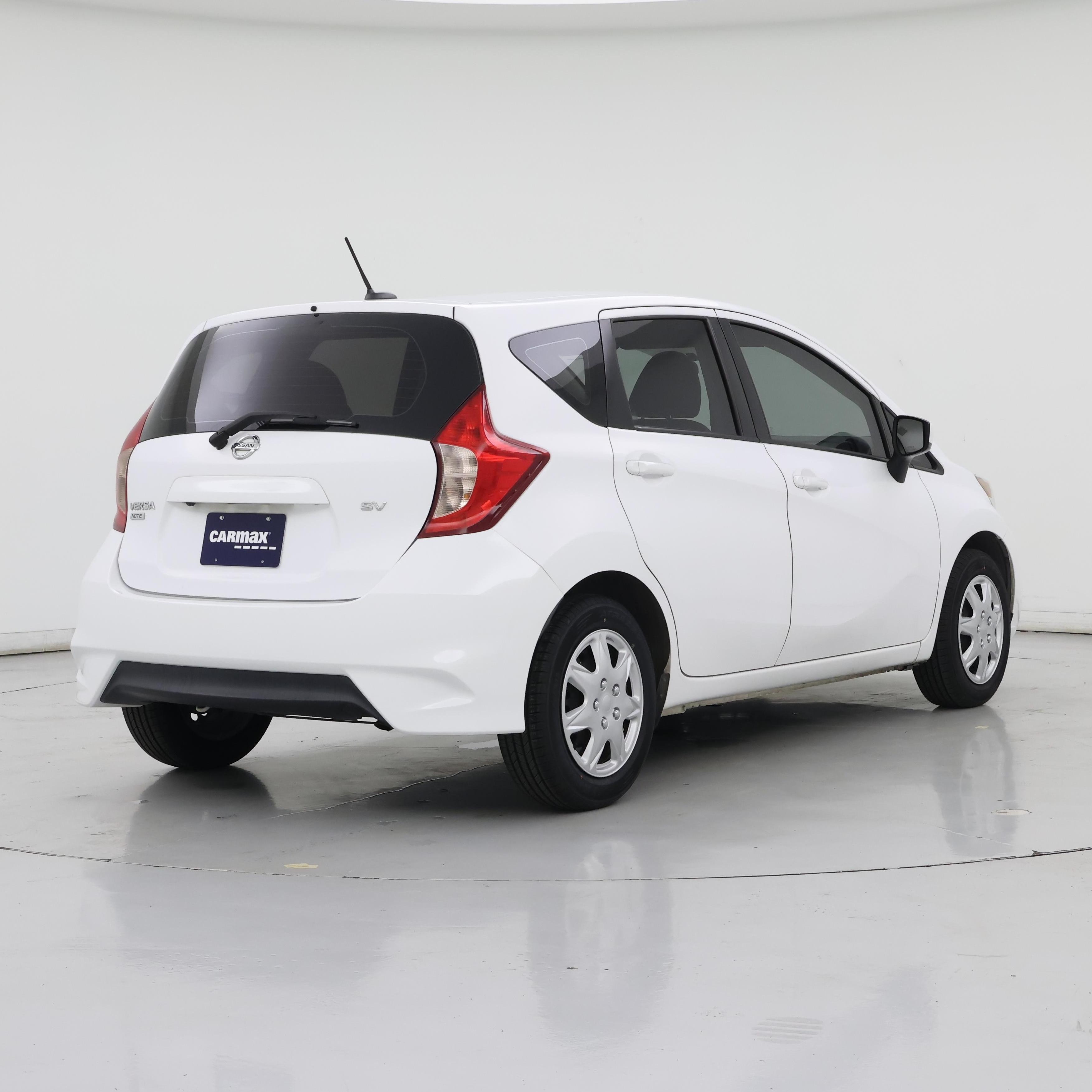 Thumbnail: 2018 Nissan Versa Note - 8