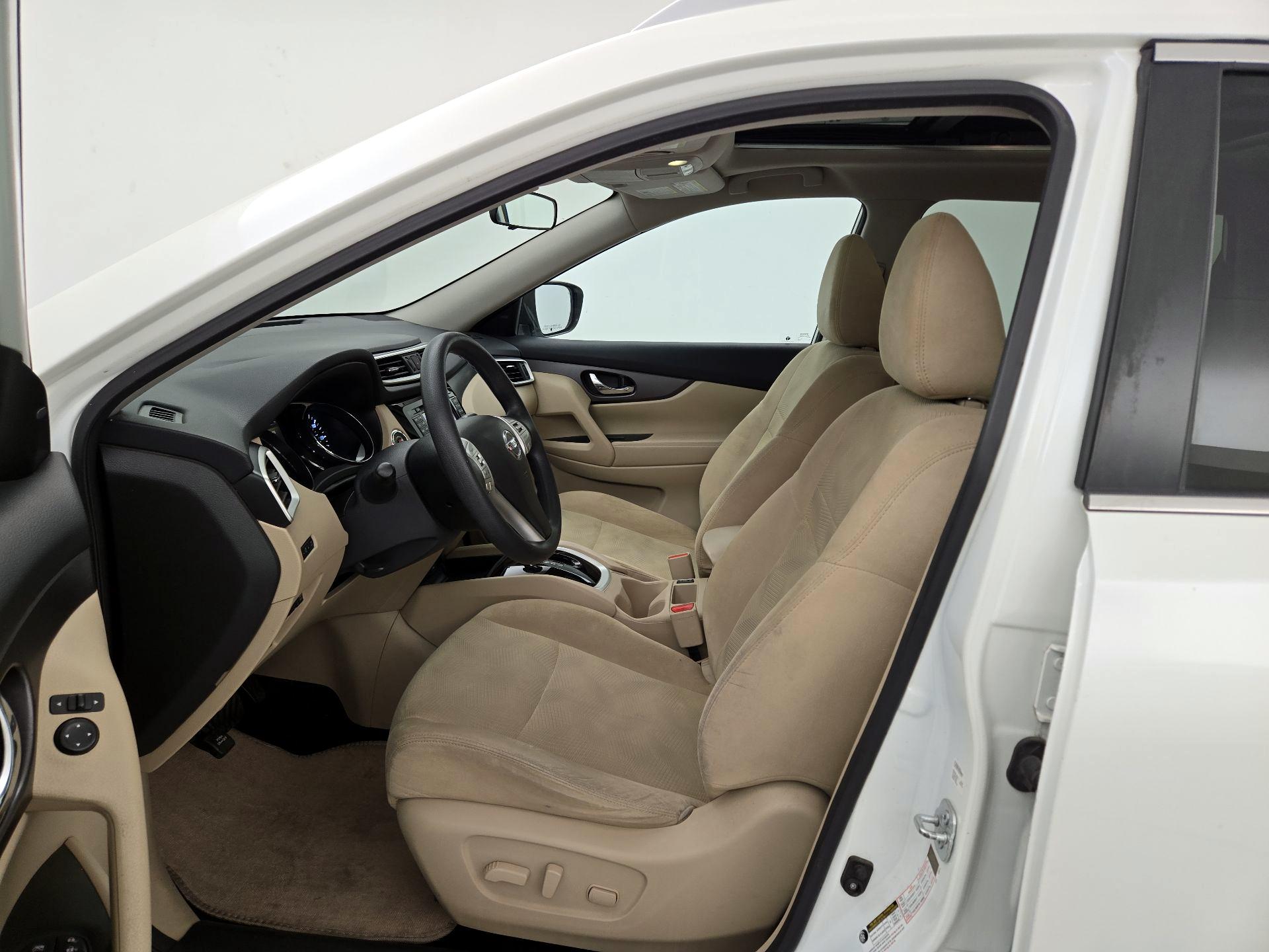 Thumbnail: 2016 Nissan Rogue - 11